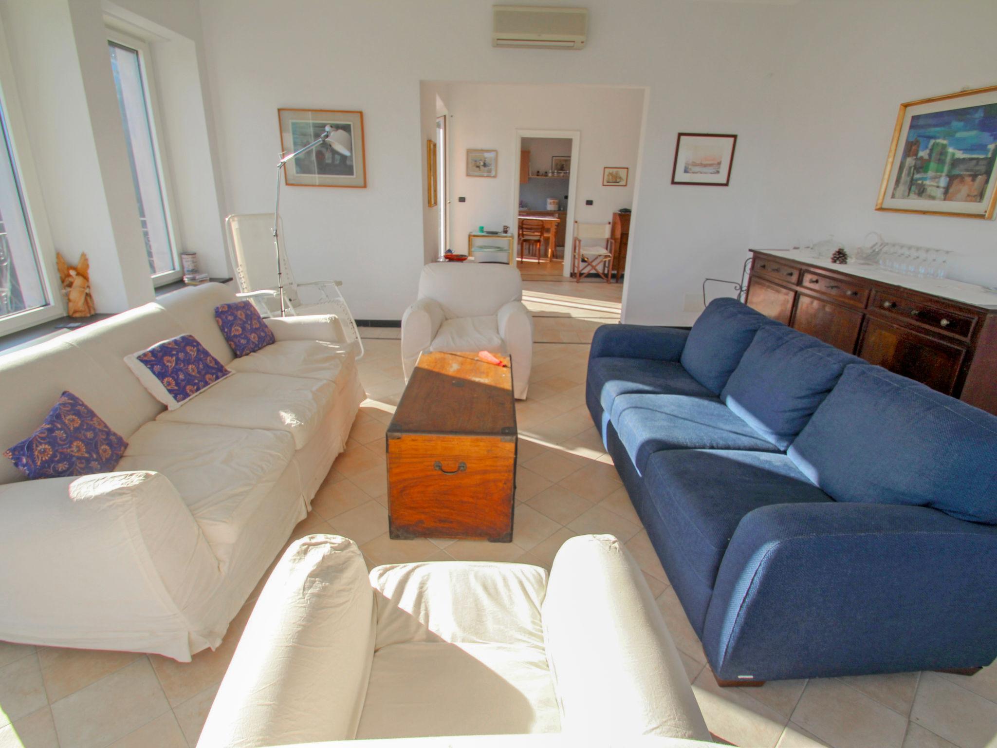 Foto 7 - Appartamento con 2 camere da letto a Rapallo con piscina e vista mare