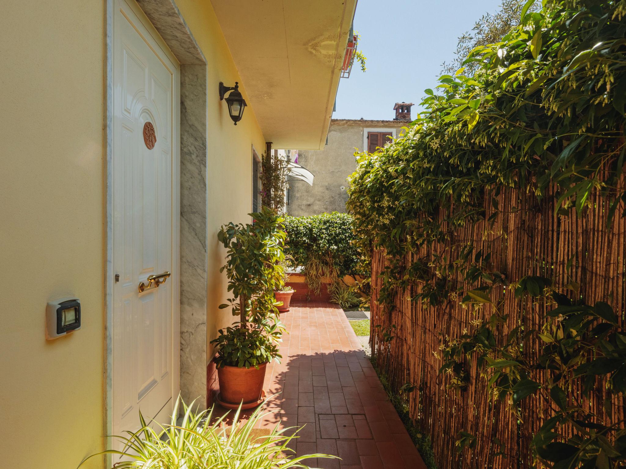 Photo 26 - Maison de 2 chambres à Massa avec jardin et terrasse