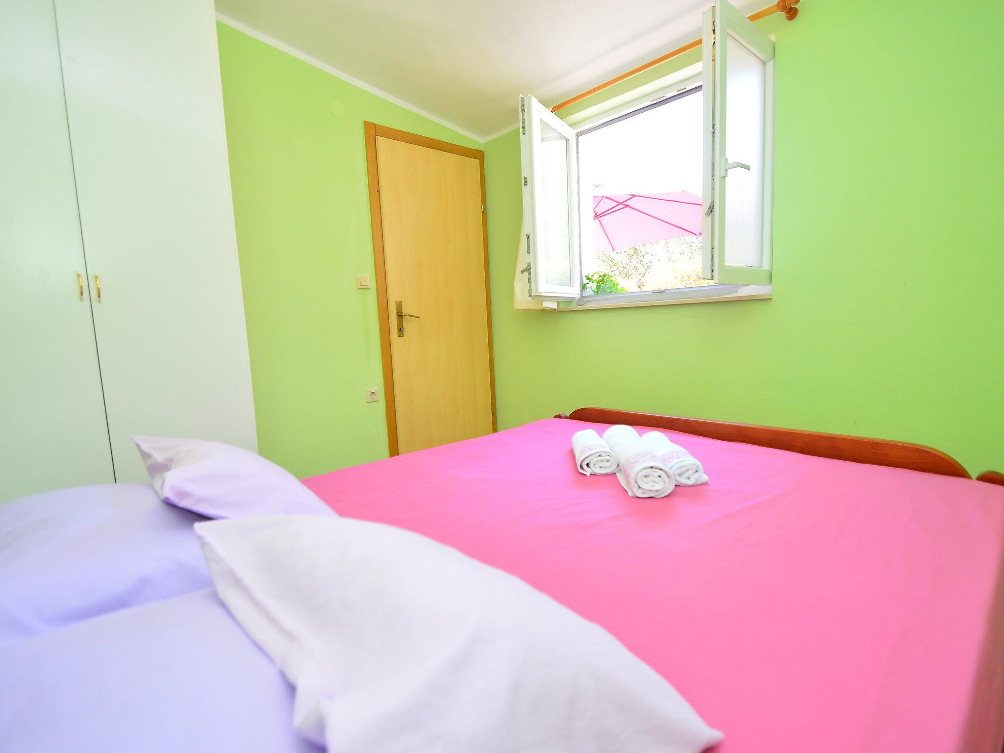 Foto 8 - Appartamento con 1 camera da letto a Sebenico con terrazza