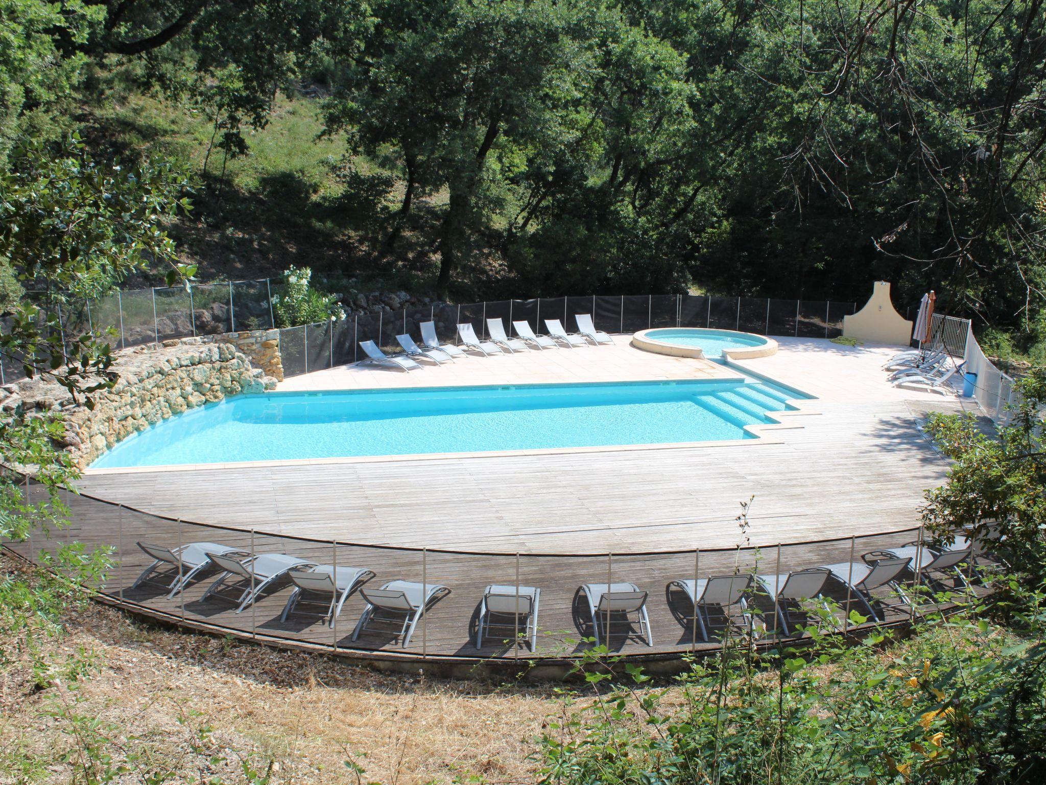 Foto 2 - Casa de 4 quartos em Draguignan com piscina e terraço