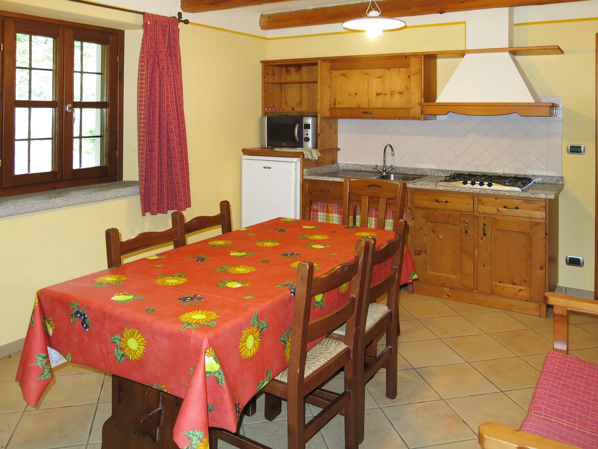 Photo 7 - 2 bedroom Apartment in Sampeyre with swimming pool and garden