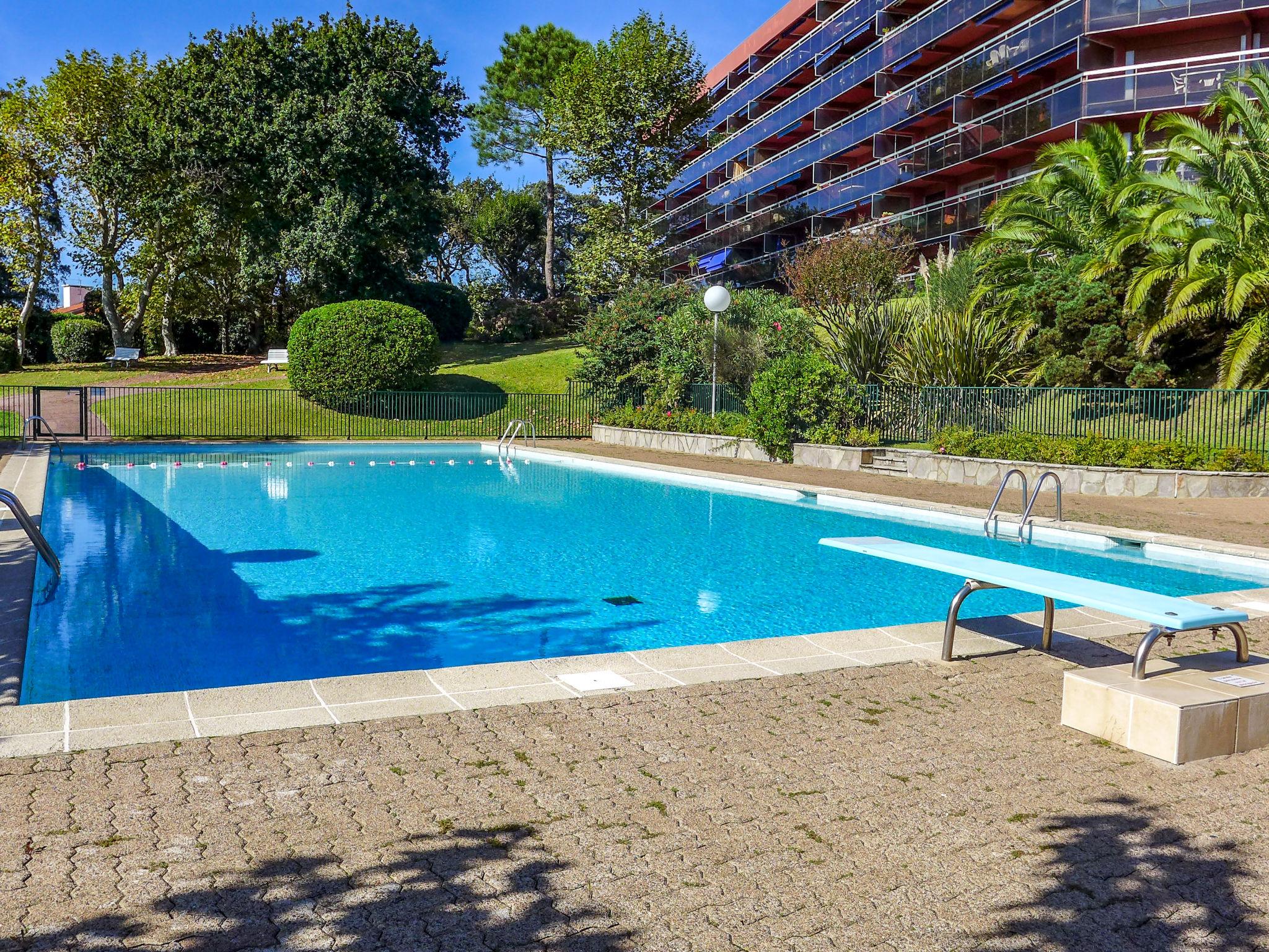 Foto 1 - Apartamento de 1 habitación en Biarritz con piscina y jardín