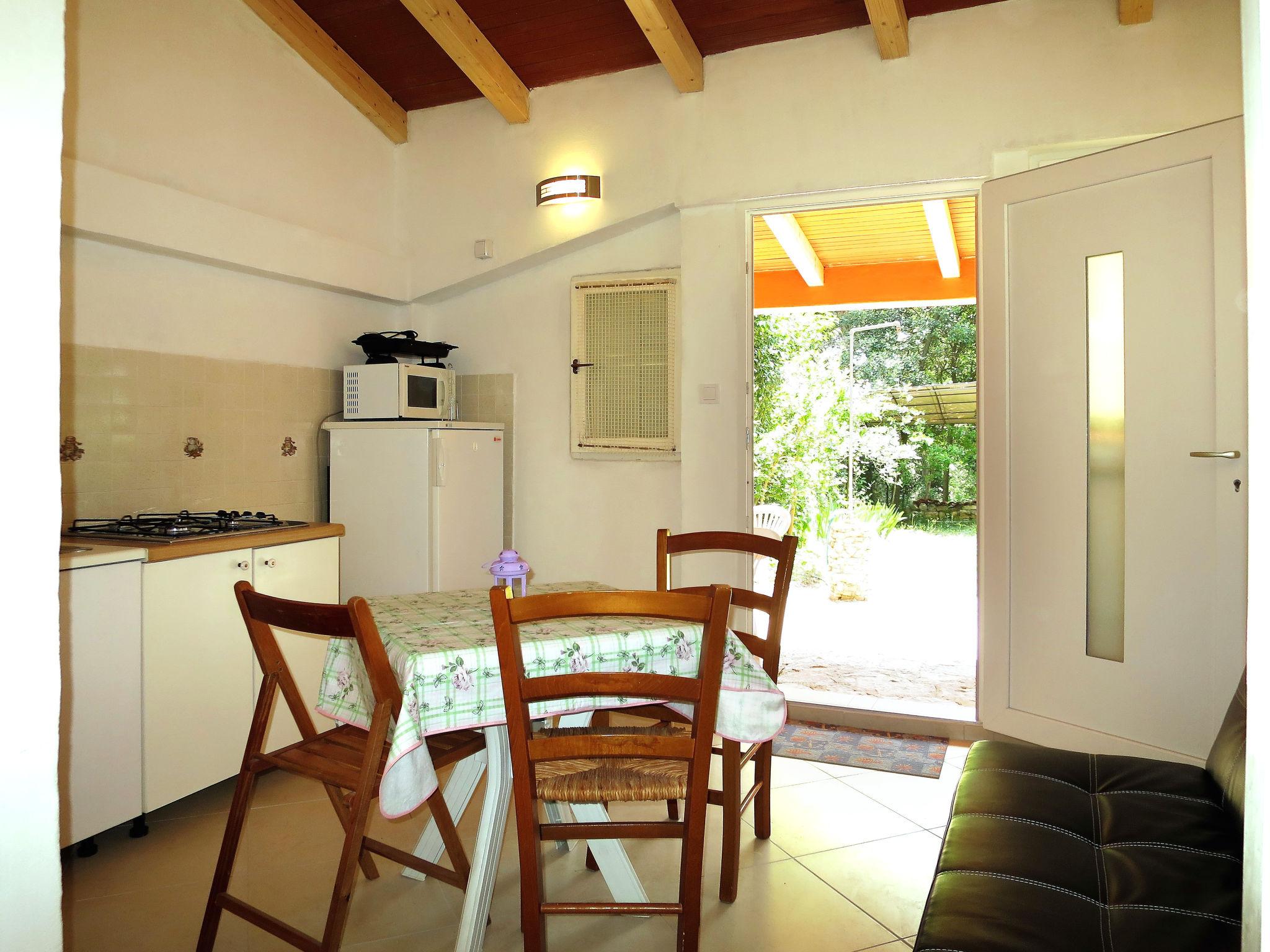 Foto 3 - Apartamento de 1 quarto em Rovinj com jardim e terraço