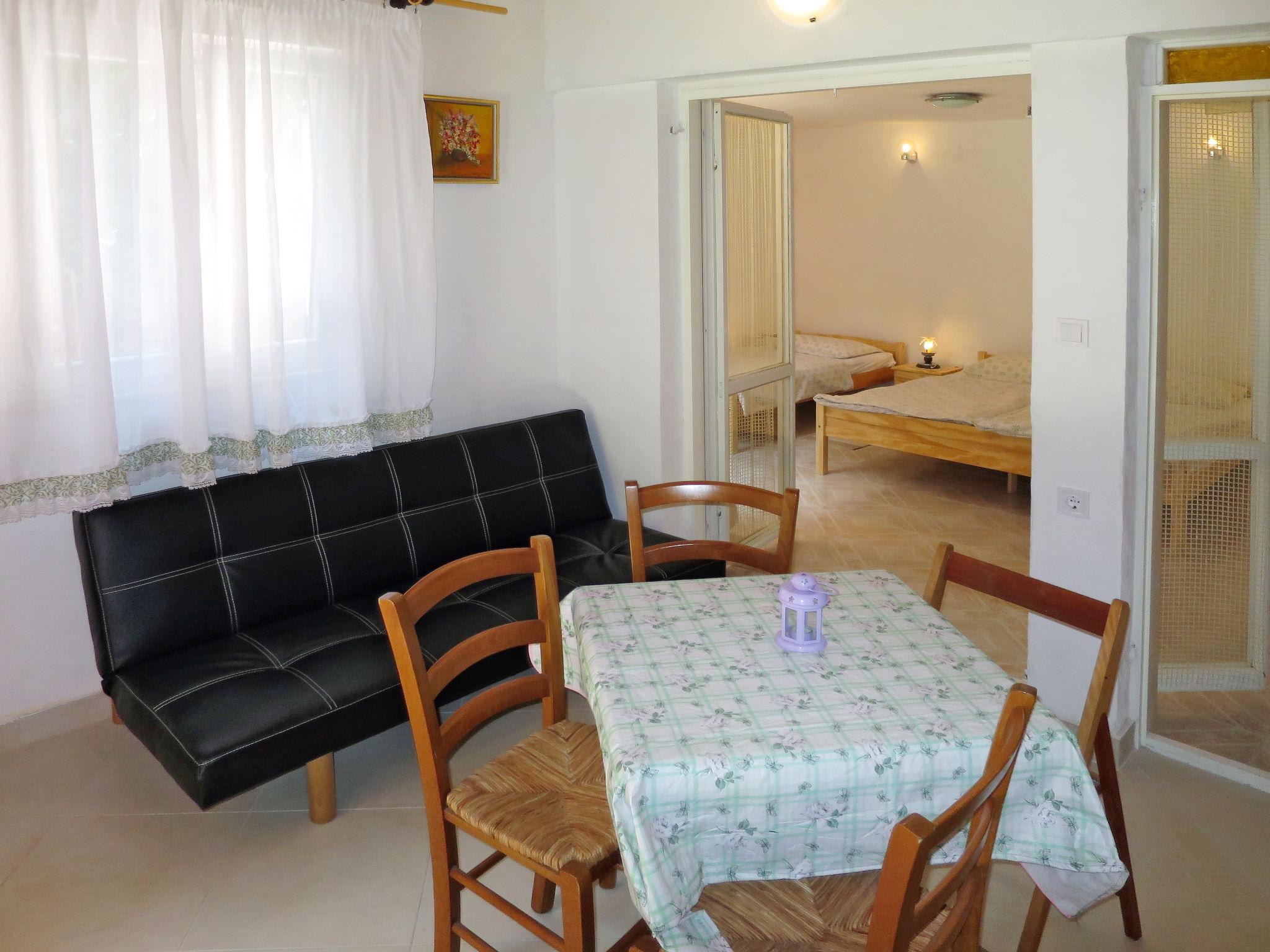 Foto 6 - Apartamento de 1 quarto em Rovinj com jardim e terraço