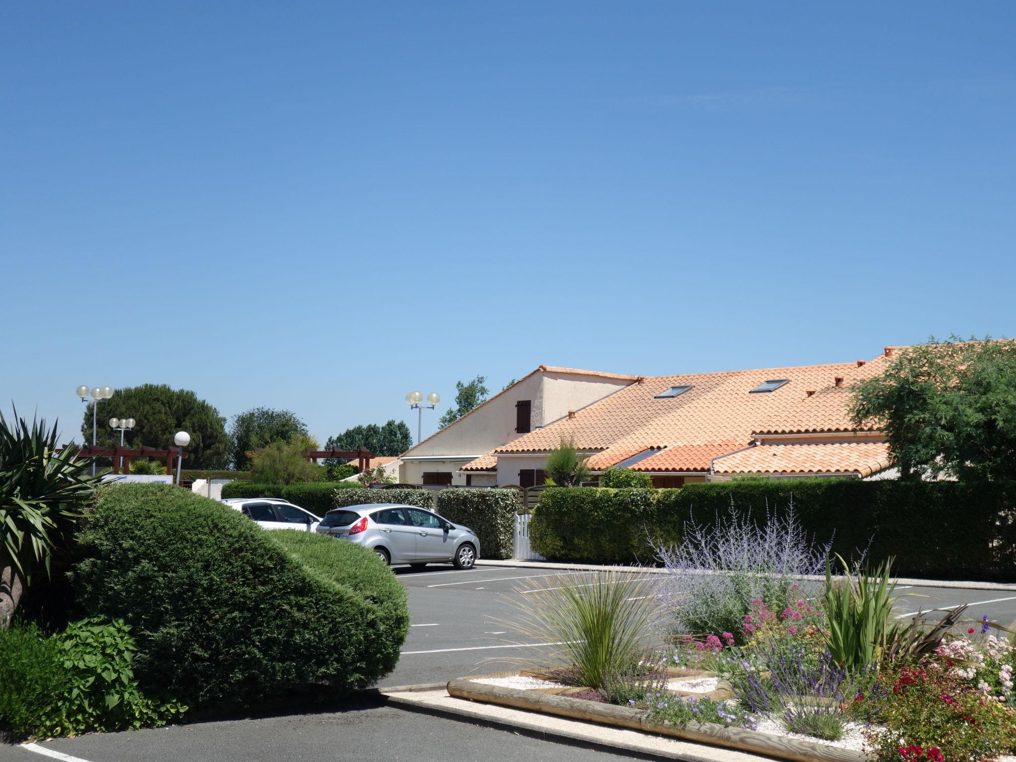 Photo 27 - Maison de 2 chambres à Les Mathes avec piscine et jardin