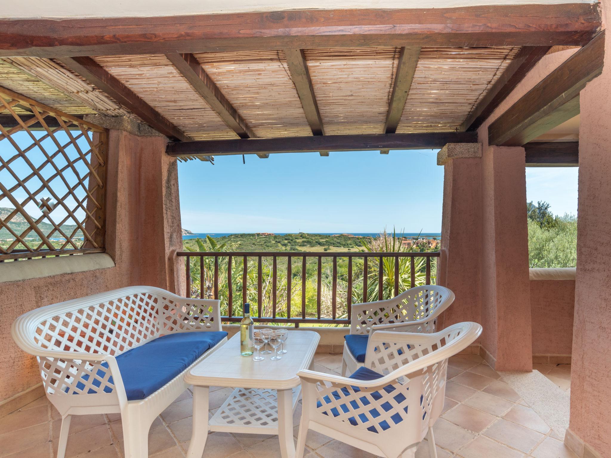 Foto 14 - Haus mit 2 Schlafzimmern in Loiri Porto San Paolo mit schwimmbad und blick aufs meer