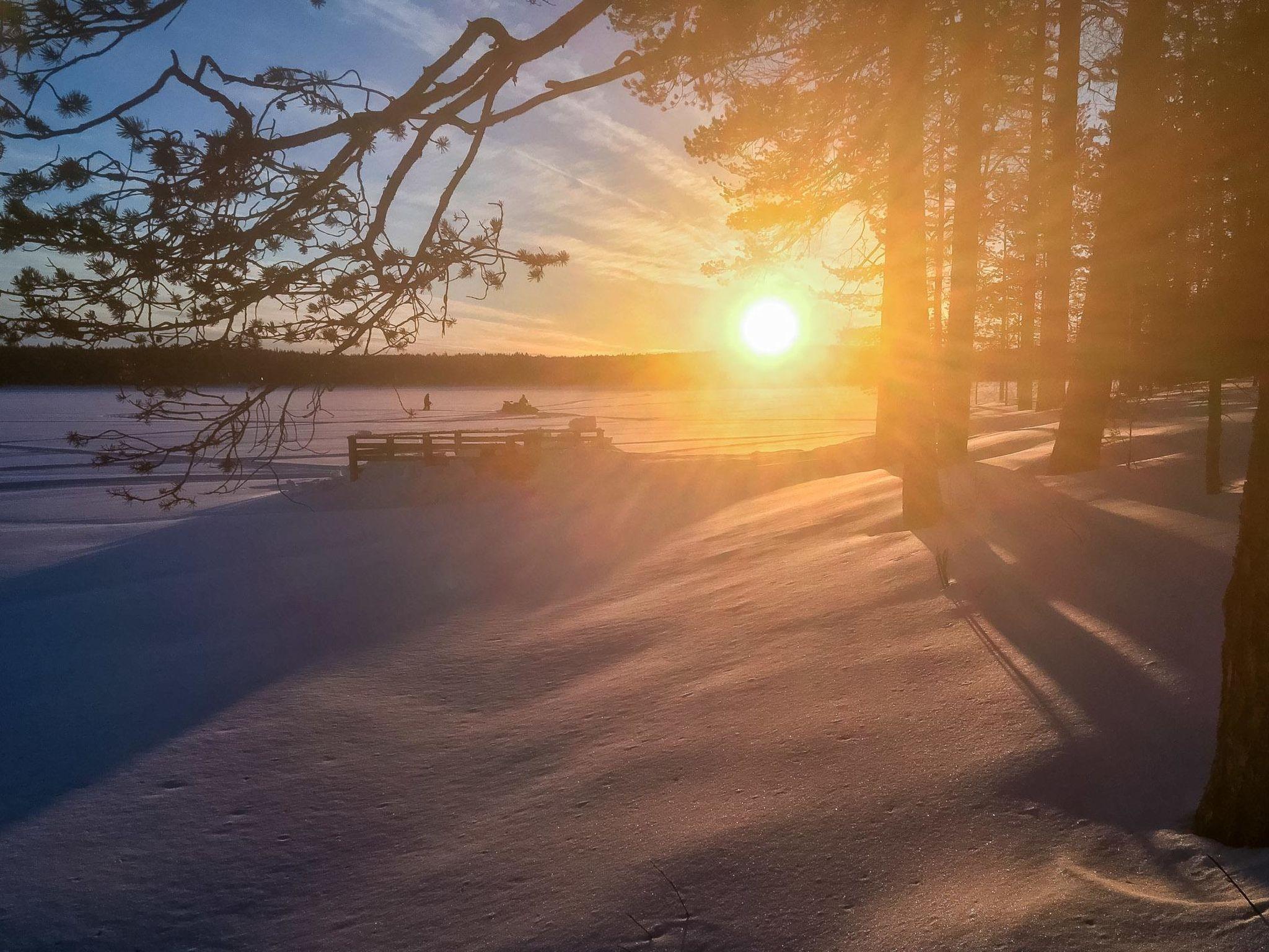 Foto 50 - Casa de 2 habitaciones en Rovaniemi con sauna y vistas a la montaña