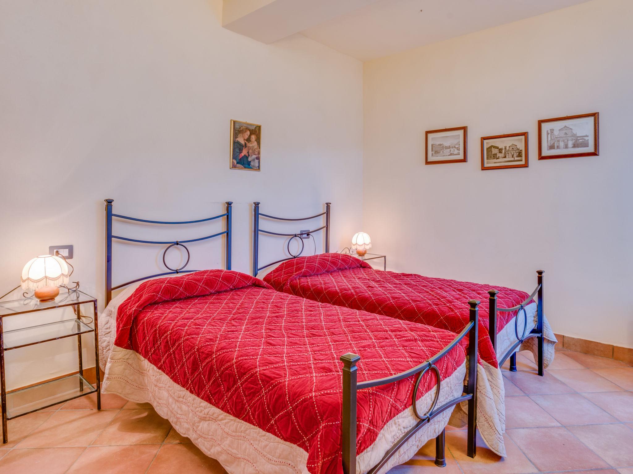 Foto 5 - Appartamento con 1 camera da letto a Lamporecchio con piscina e giardino