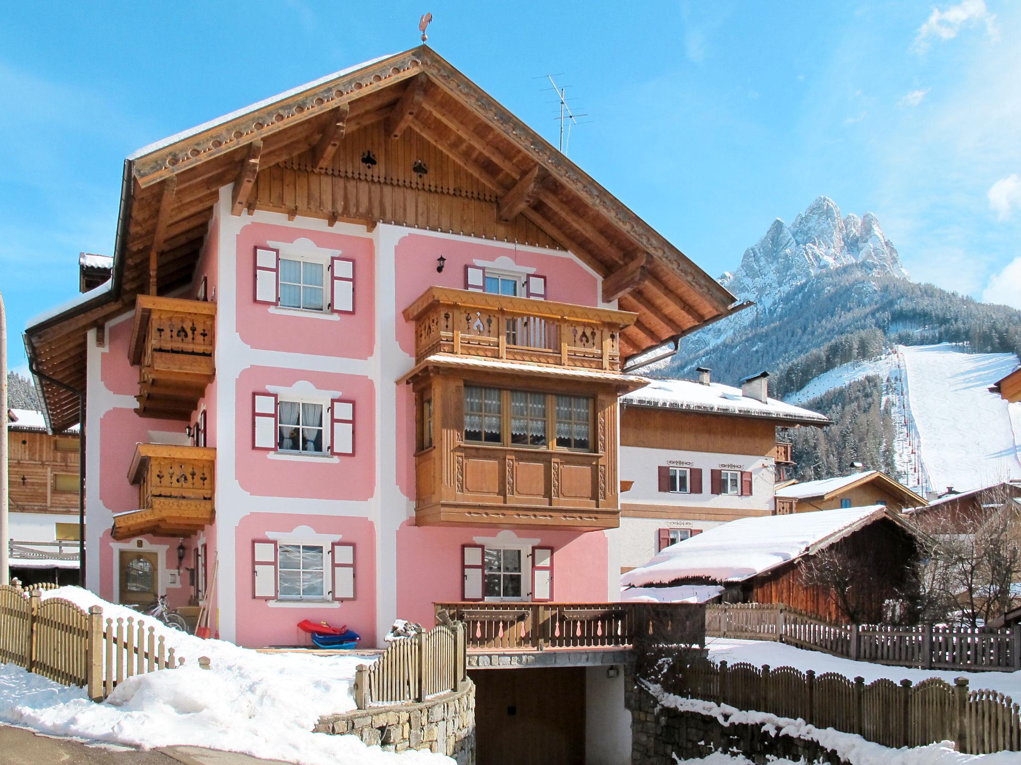 Photo 1 - Appartement de 2 chambres à San Giovanni di Fassa-Sèn Jan avec terrasse et vues sur la montagne