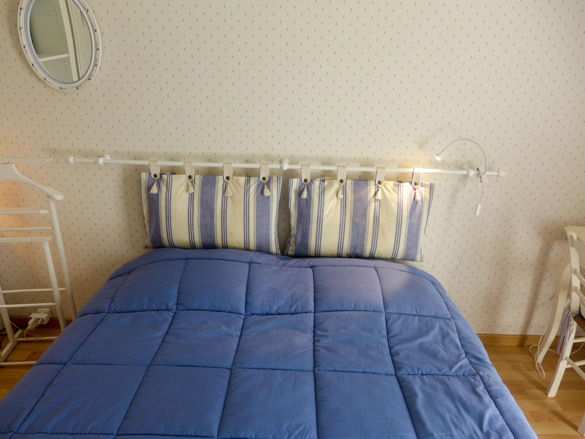 Foto 11 - Appartamento con 1 camera da letto a Cabourg con giardino e vista mare
