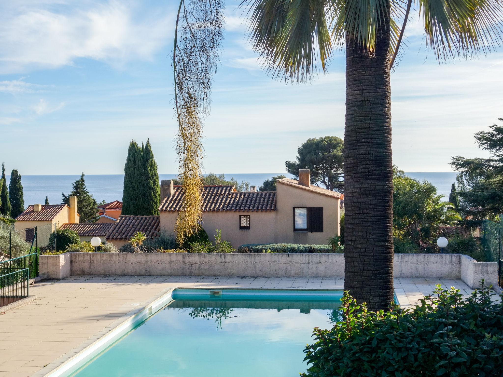 Foto 4 - Apartamento de 1 habitación en La Ciotat con piscina y jardín