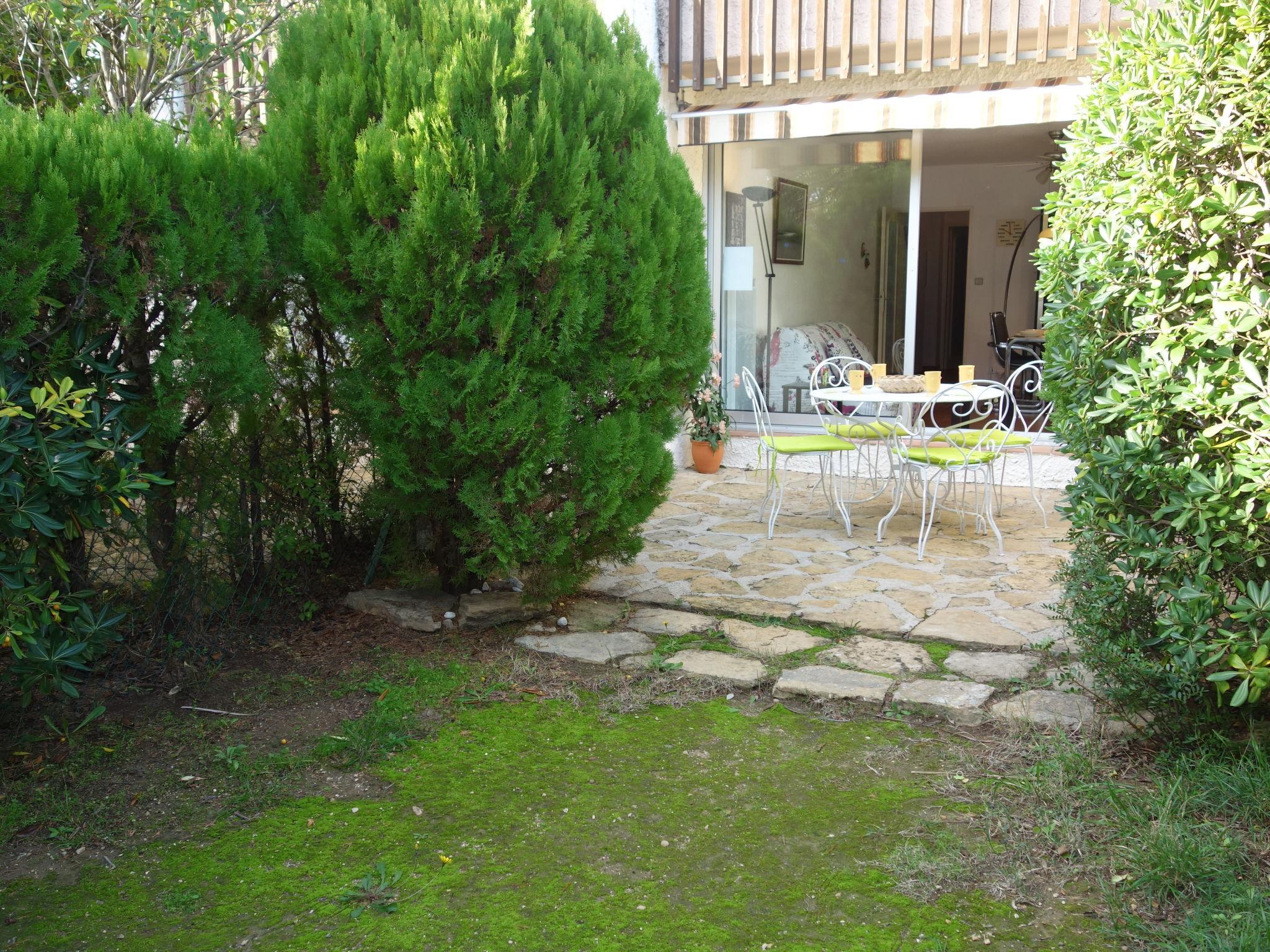 Foto 13 - Apartamento de 1 habitación en La Ciotat con piscina y vistas al mar