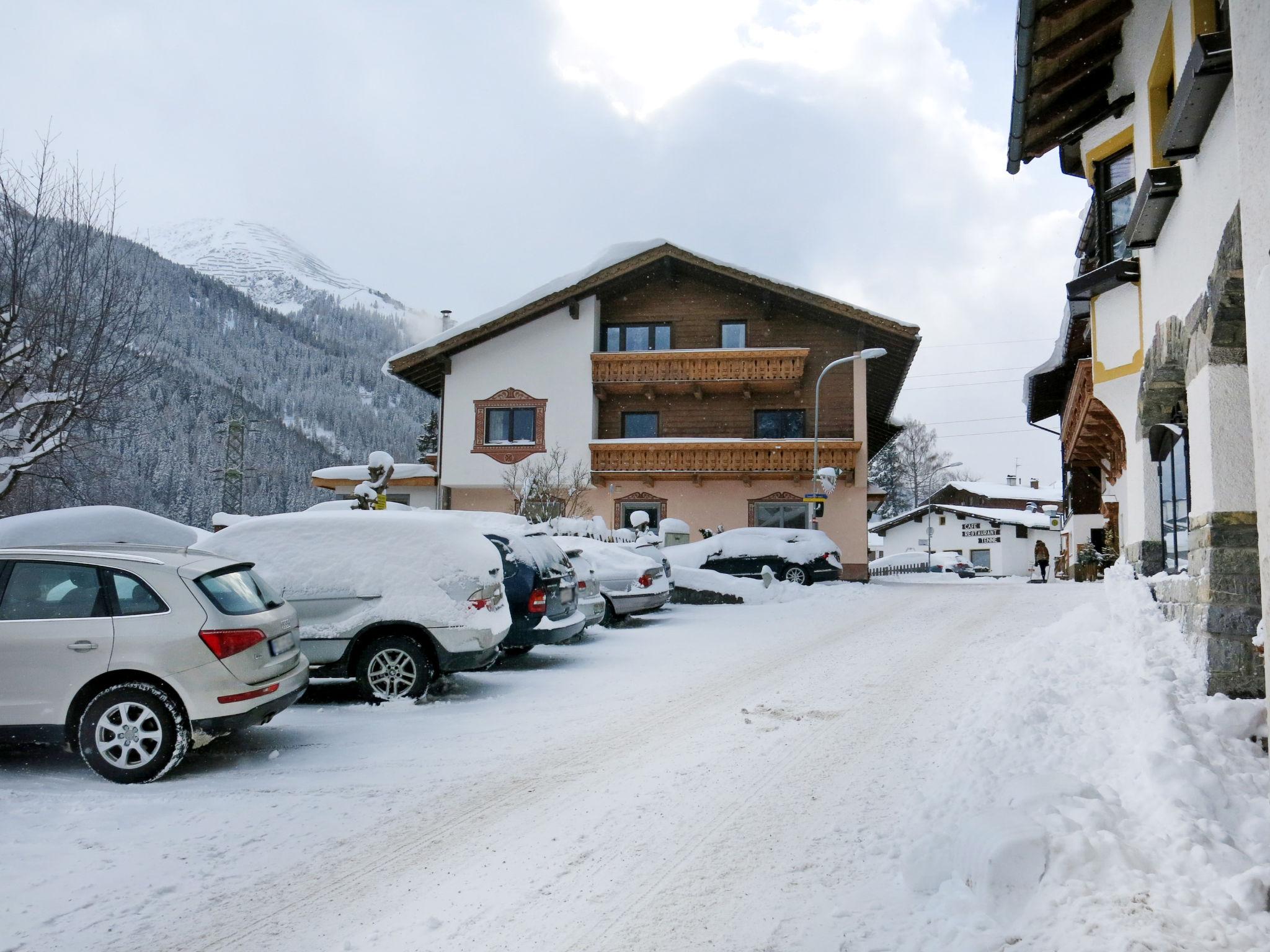 Foto 17 - Apartamento em Sankt Anton am Arlberg com jardim e vista para a montanha