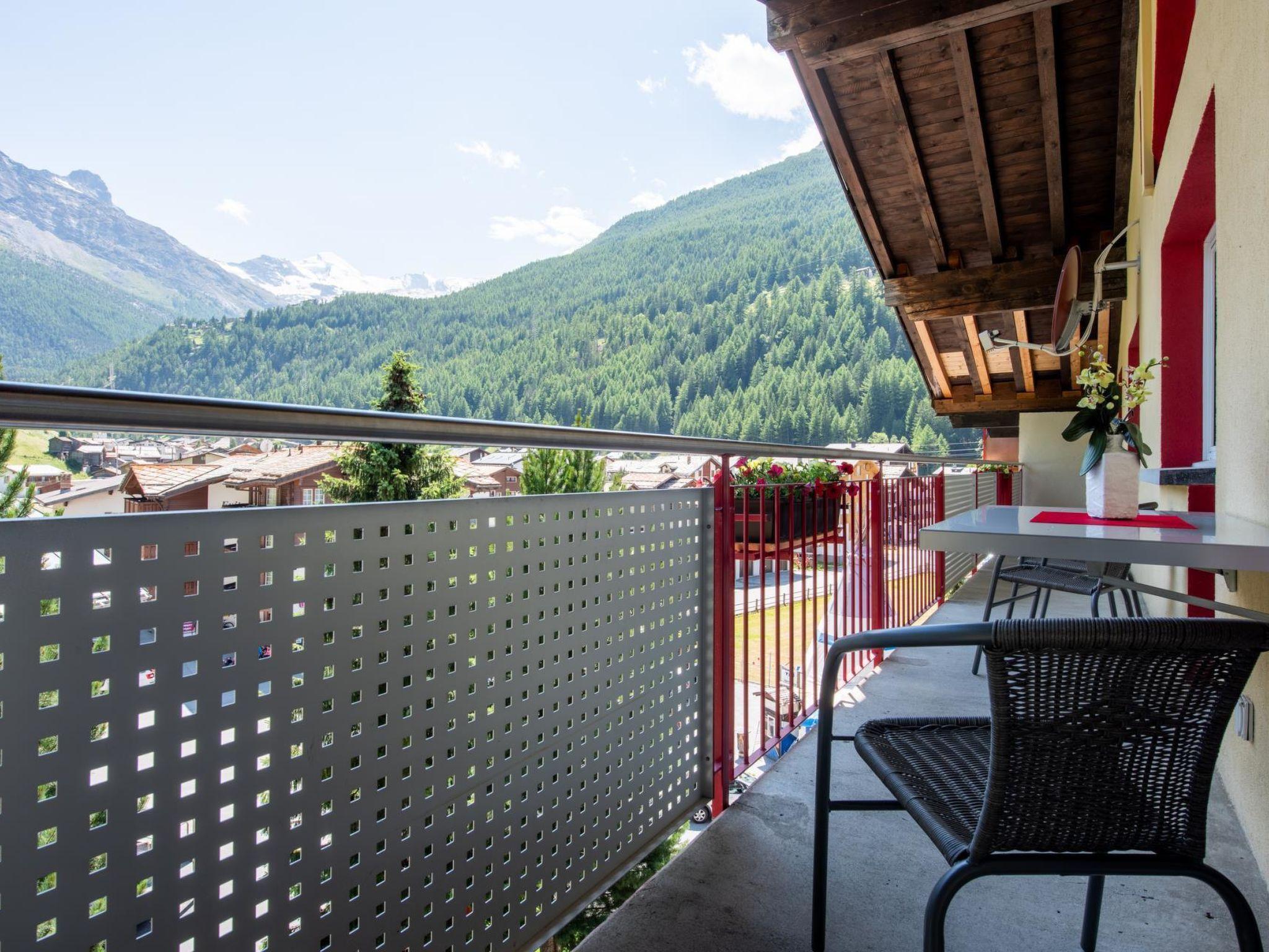 Photo 17 - 4 bedroom Apartment in Saas-Grund with sauna