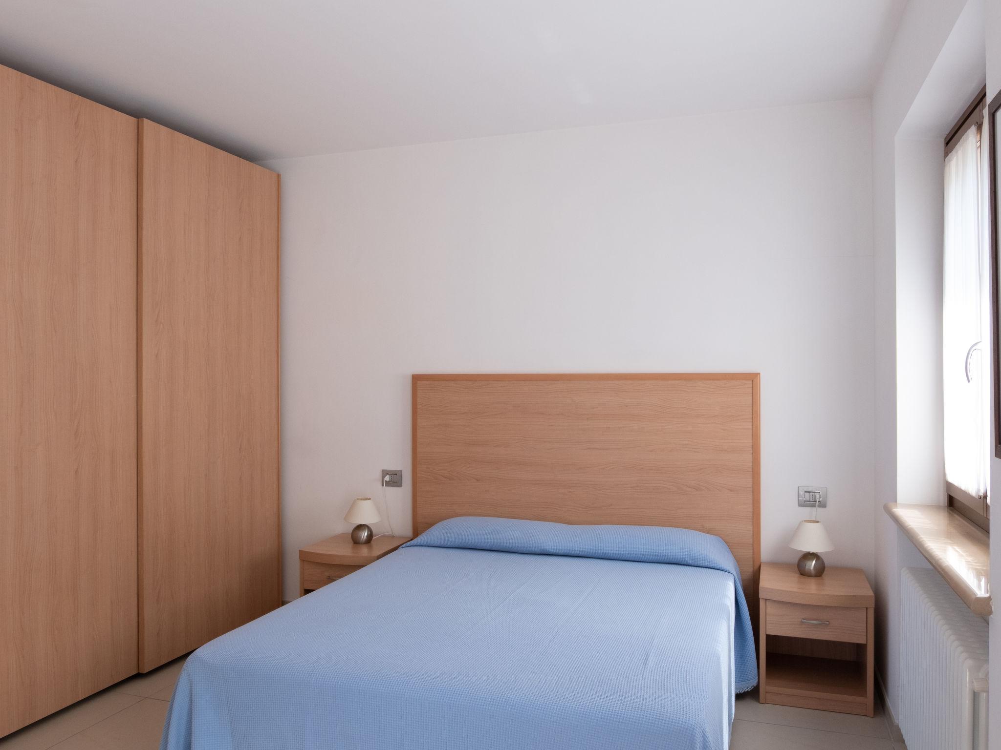 Foto 10 - Apartment mit 1 Schlafzimmer in Brenzone sul Garda mit terrasse und blick auf die berge