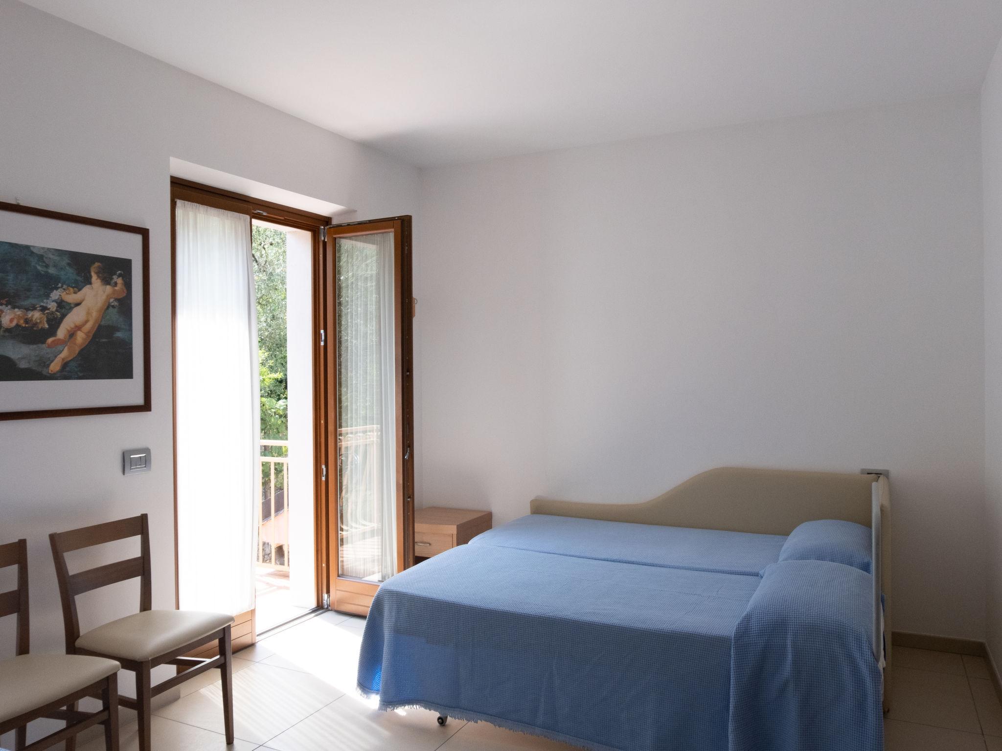 Foto 11 - Apartamento de 1 quarto em Brenzone sul Garda com jardim e terraço