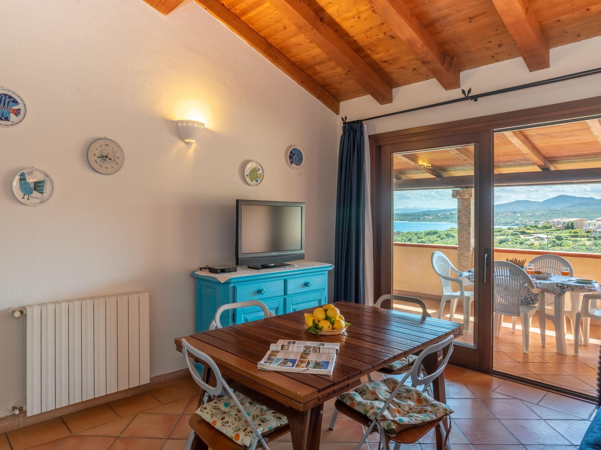 Foto 4 - Appartamento con 2 camere da letto a Golfo Aranci con terrazza