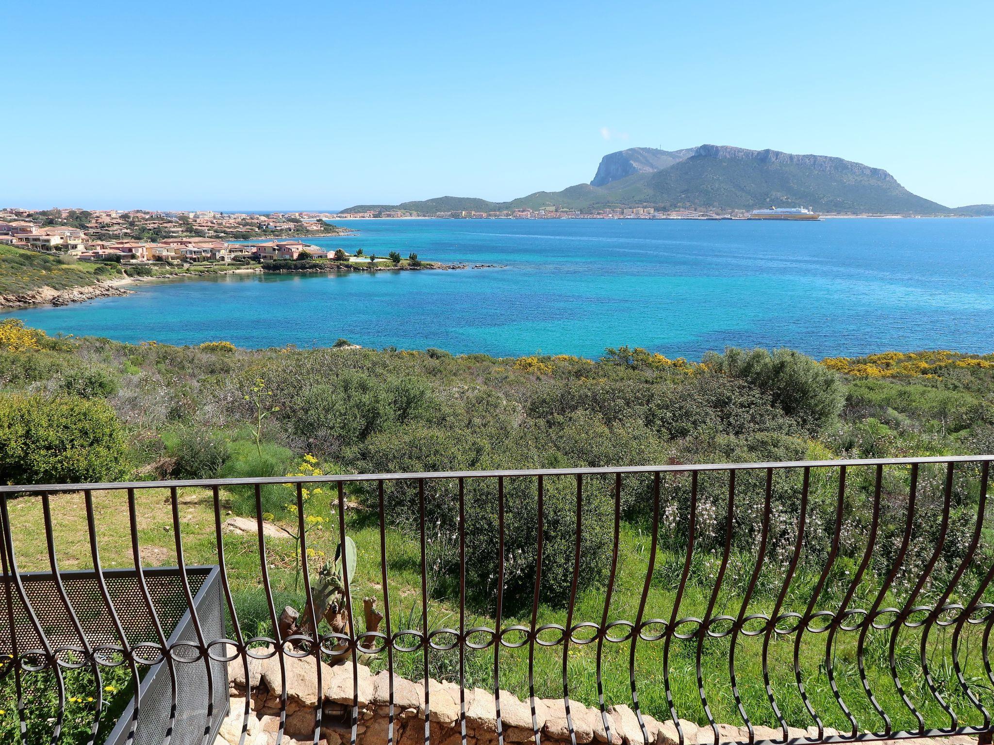 Photo 4 - 2 bedroom Apartment in Golfo Aranci with terrace and sea view