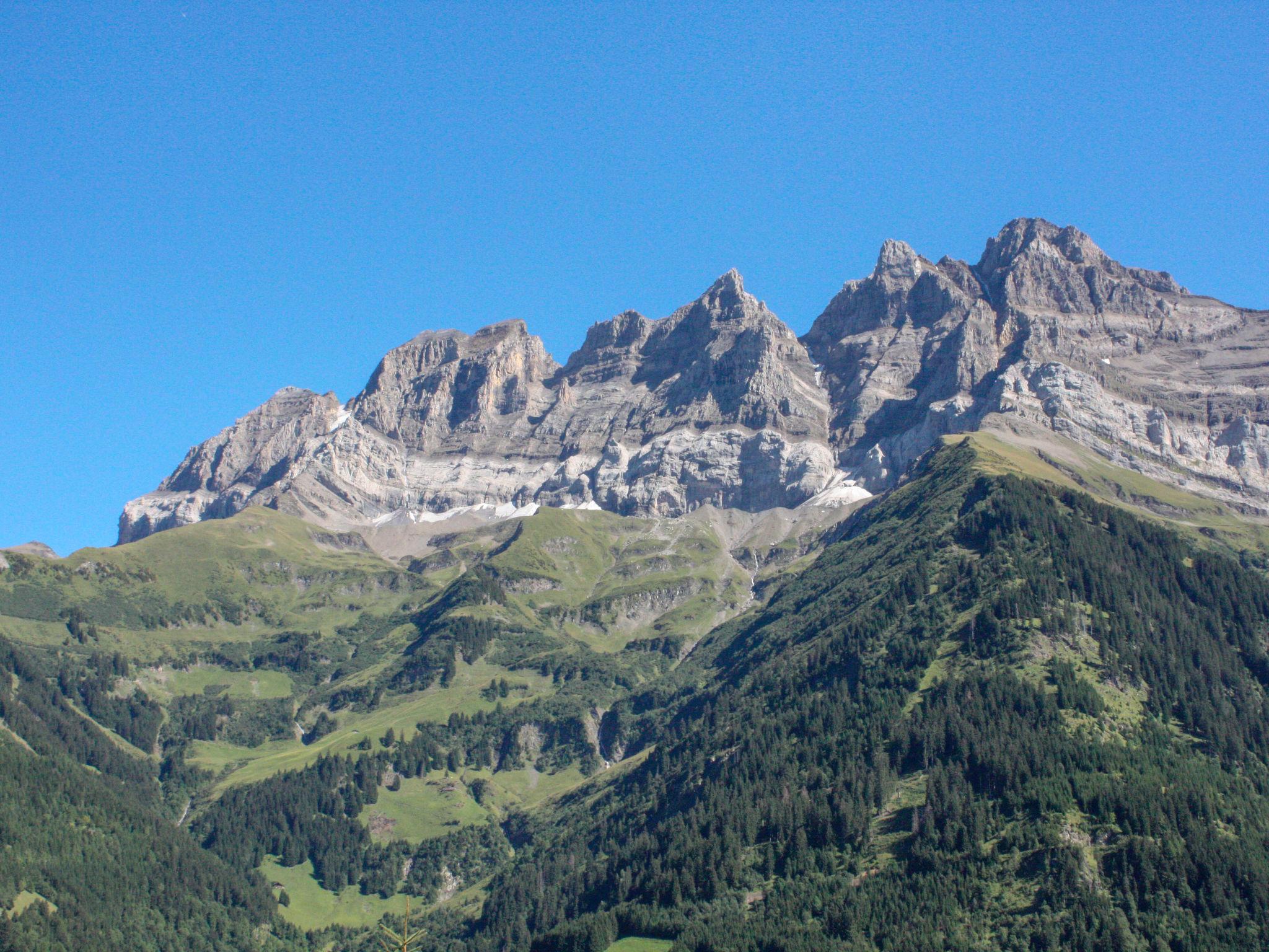 Photo 20 - 8 bedroom Apartment in Champéry with sauna and mountain view