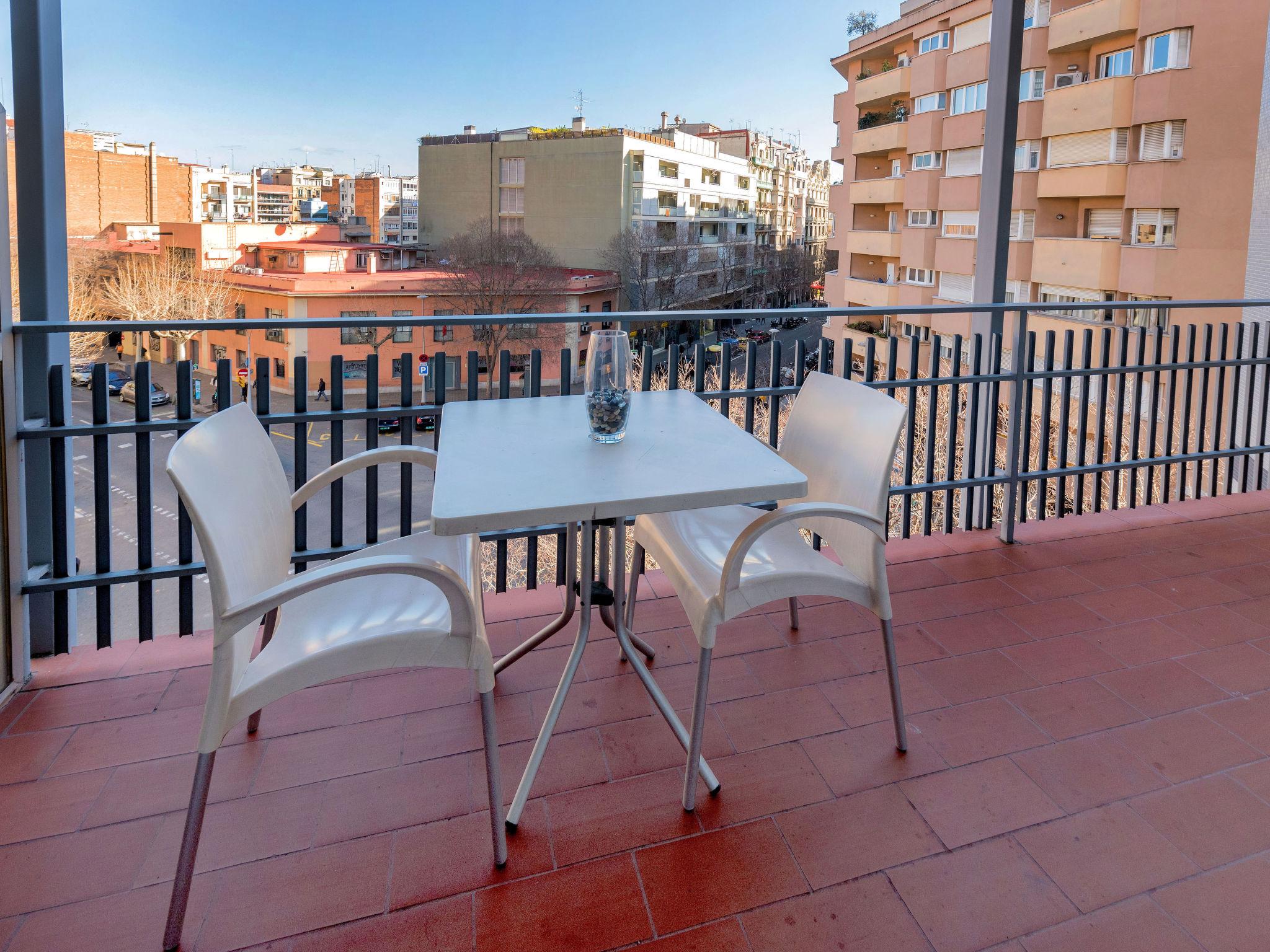 Foto 5 - Apartamento de 4 habitaciones en Barcelona