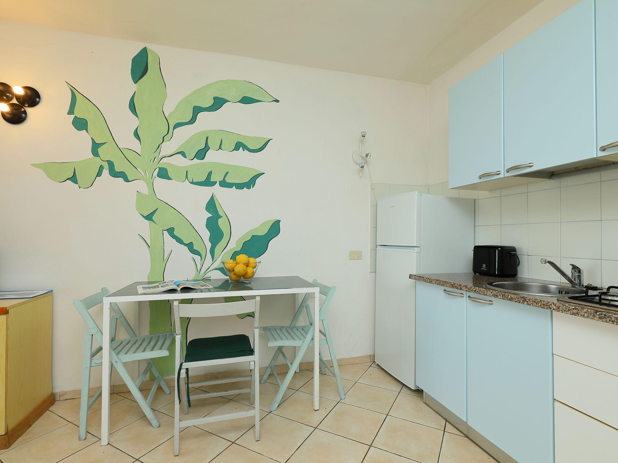 Foto 7 - Apartamento de 1 quarto em Golfo Aranci com jardim e terraço