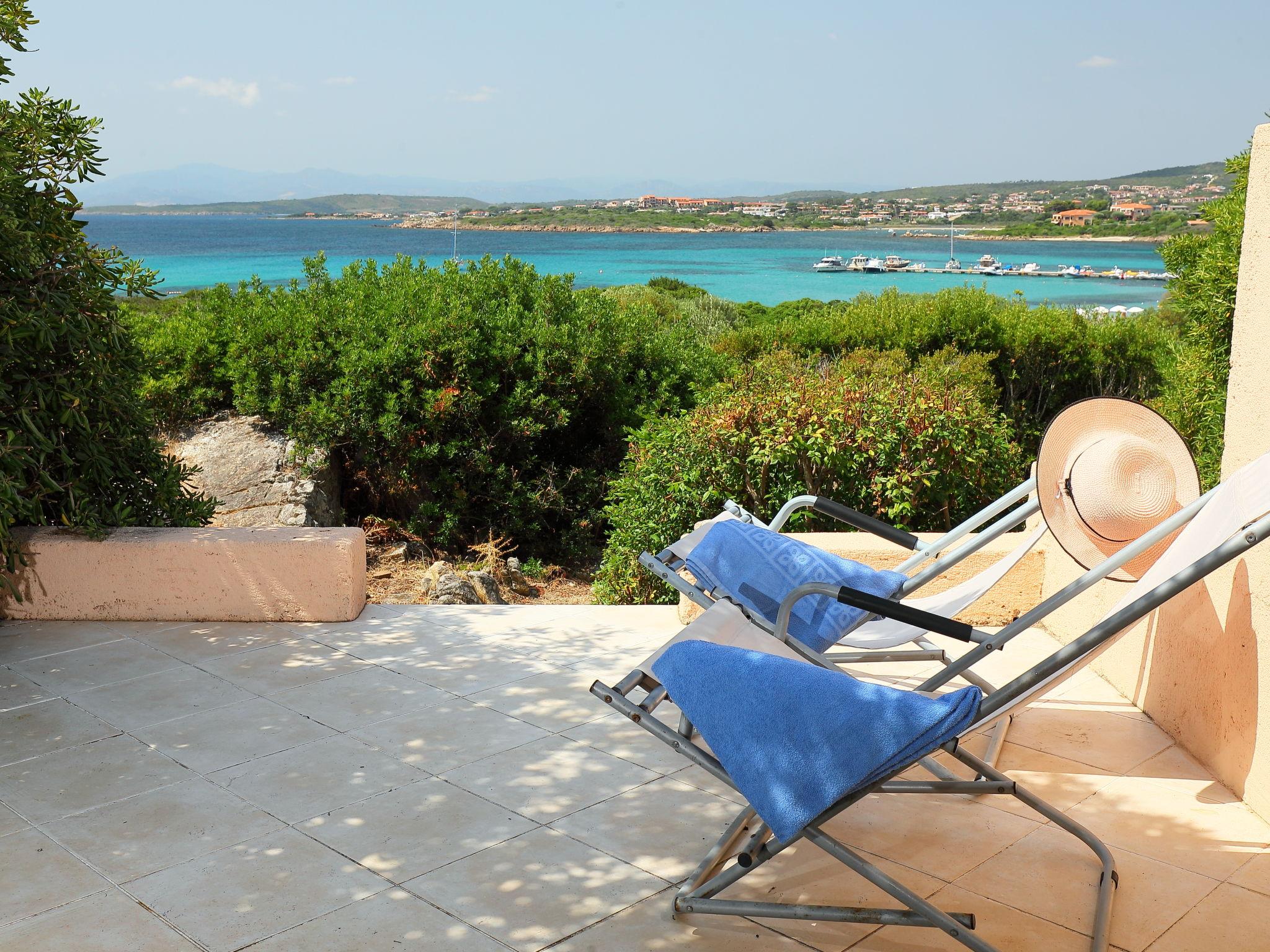 Photo 1 - Appartement de 1 chambre à Golfo Aranci avec jardin et terrasse