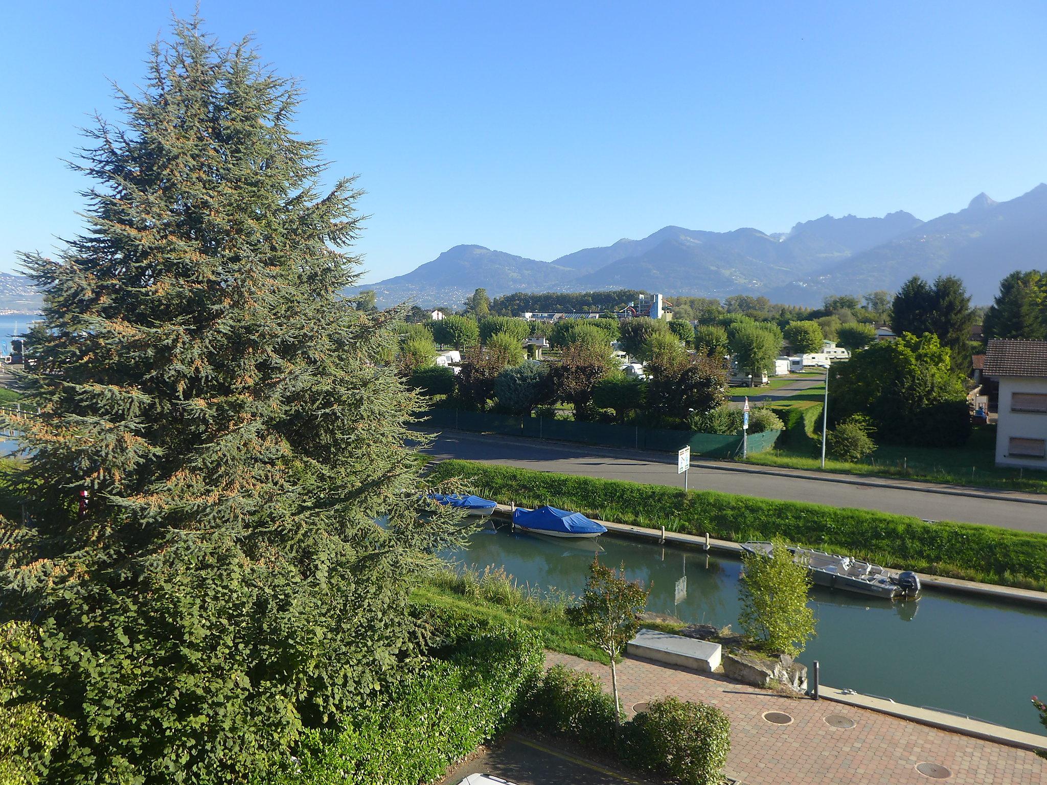 Photo 20 - 3 bedroom Apartment in Port-Valais with mountain view
