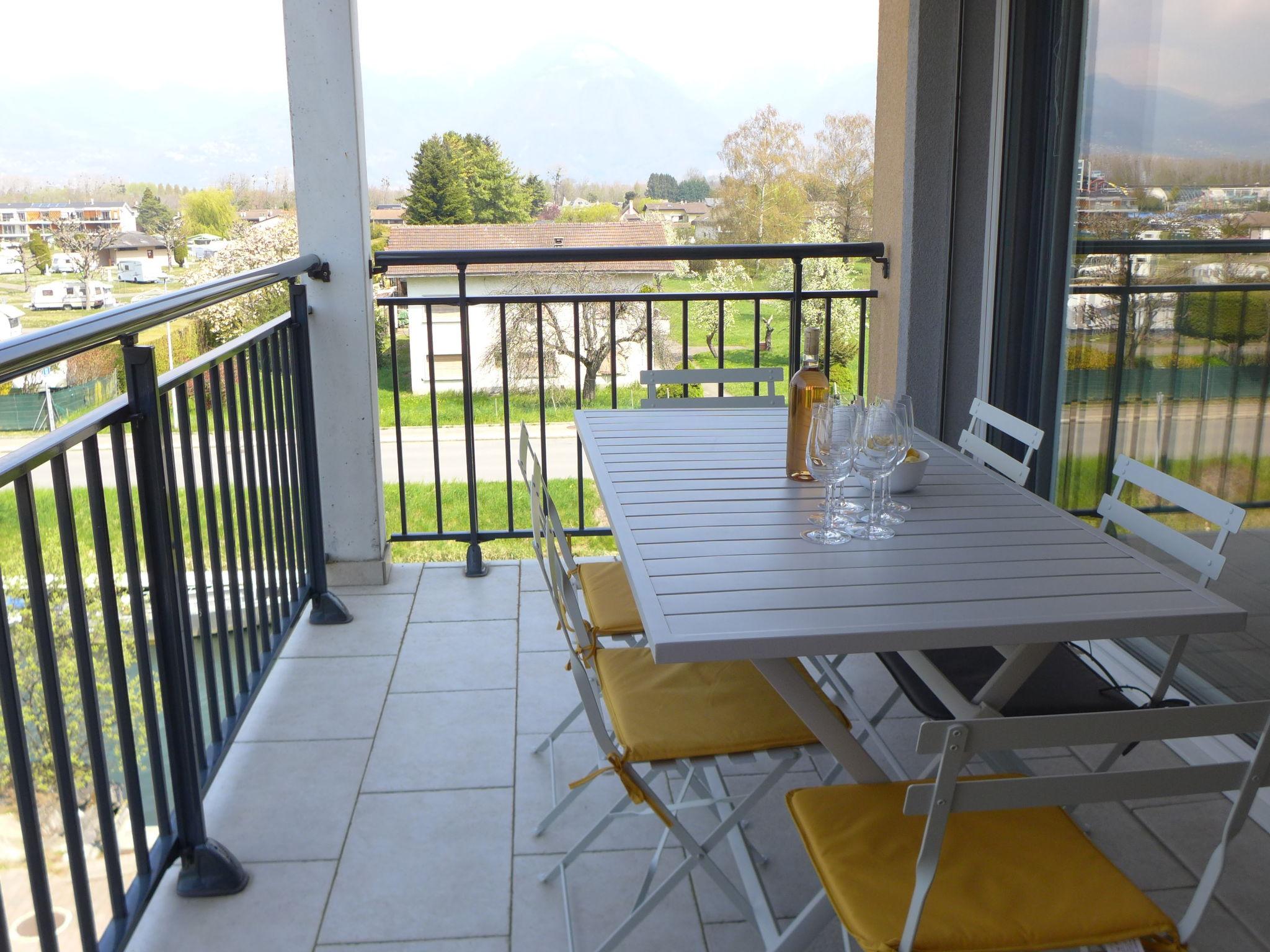 Photo 18 - 3 bedroom Apartment in Port-Valais with mountain view