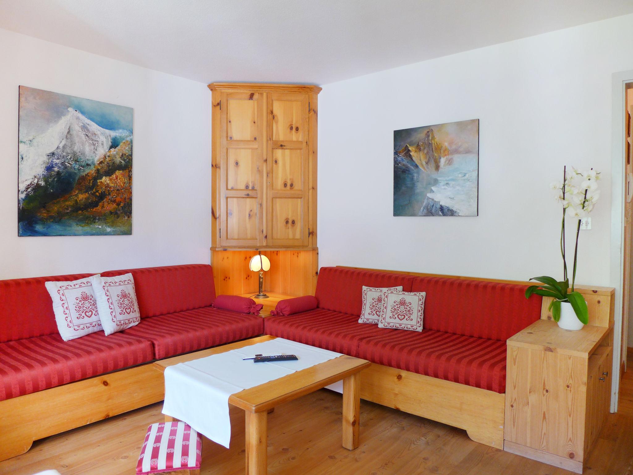 Photo 2 - Appartement de 2 chambres à Sankt Moritz avec vues sur la montagne