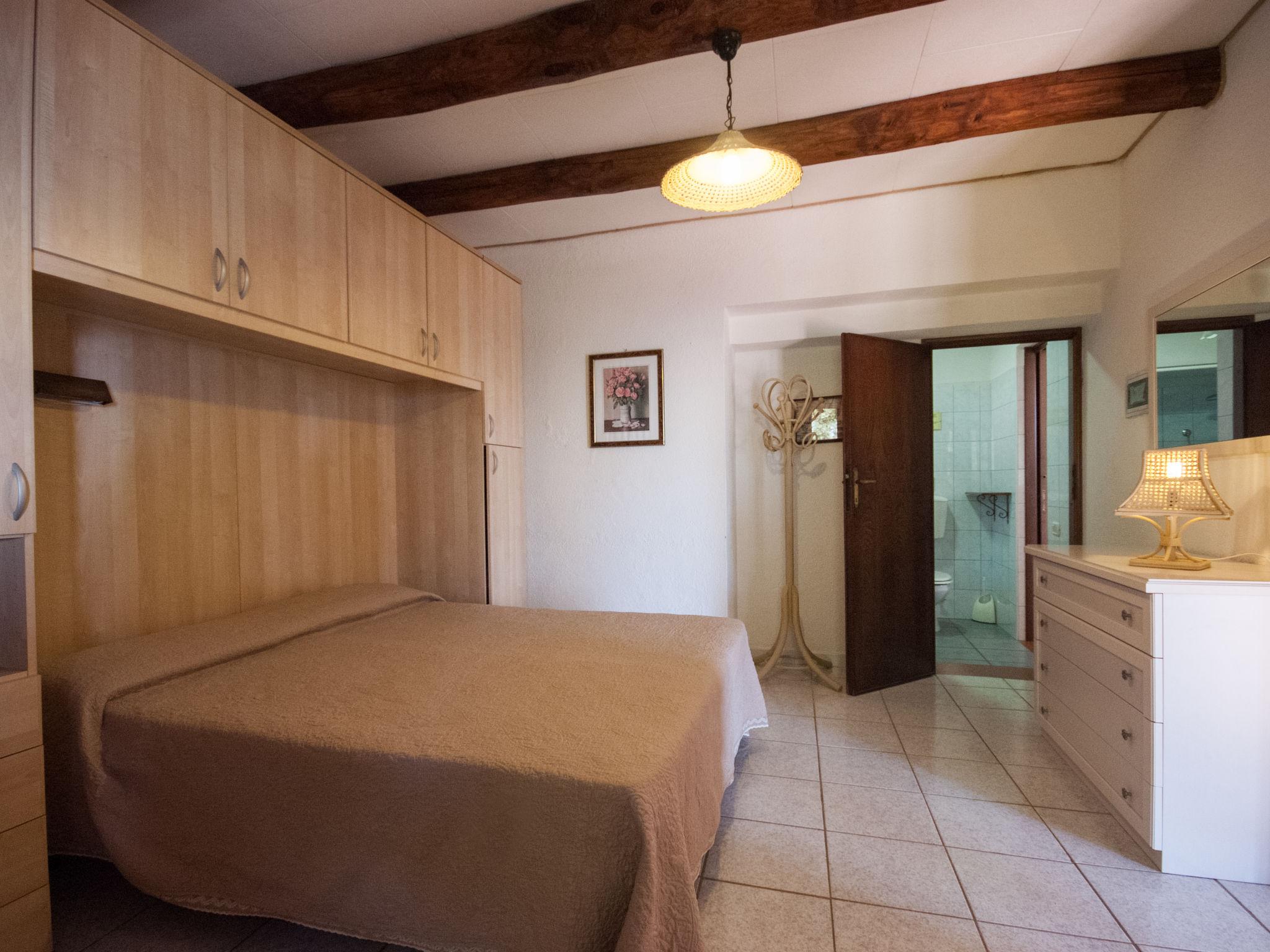 Foto 9 - Casa con 2 camere da letto a Capoliveri con giardino e vista mare