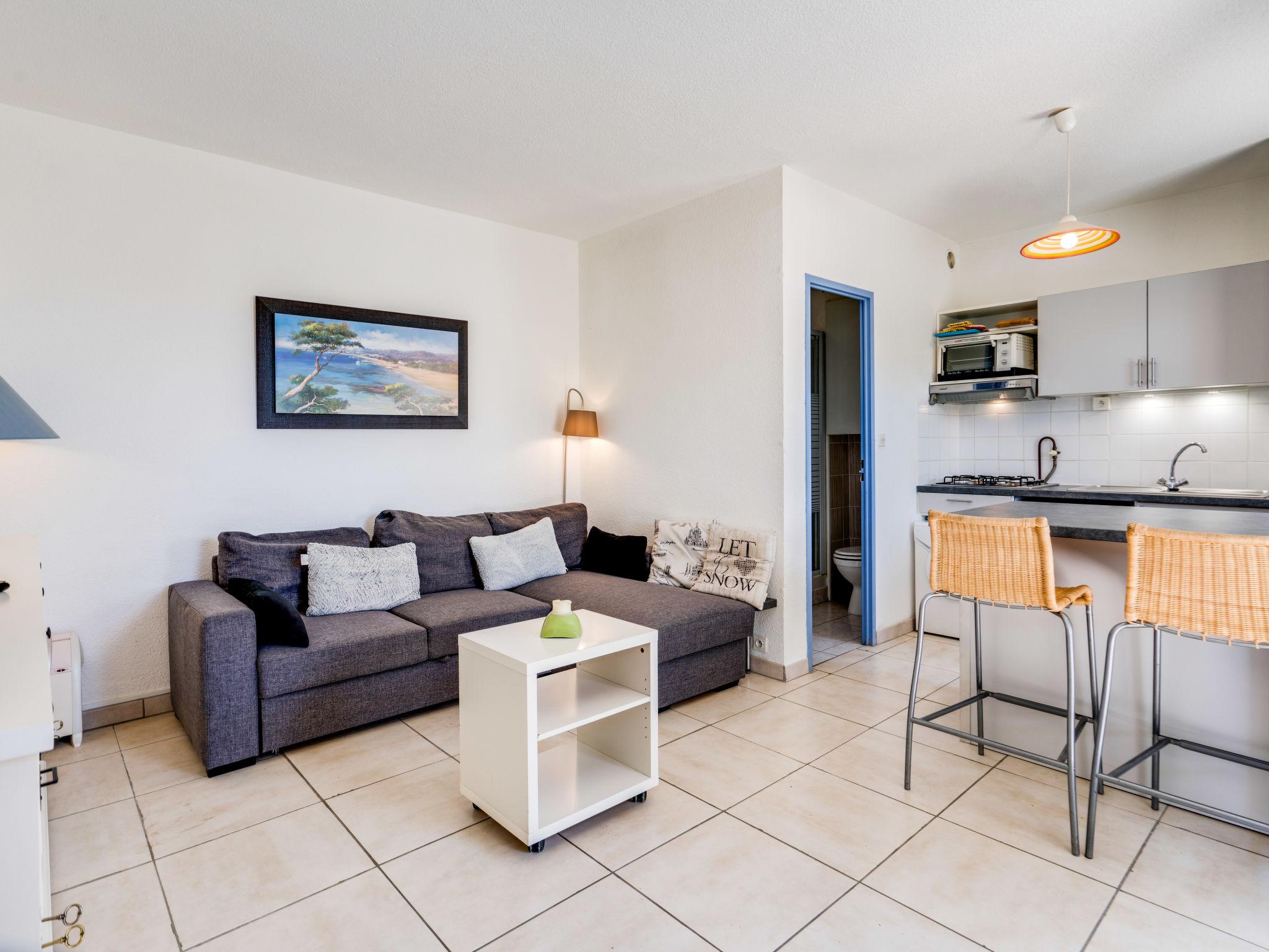 Foto 7 - Appartamento con 1 camera da letto a Agde con terrazza e vista mare