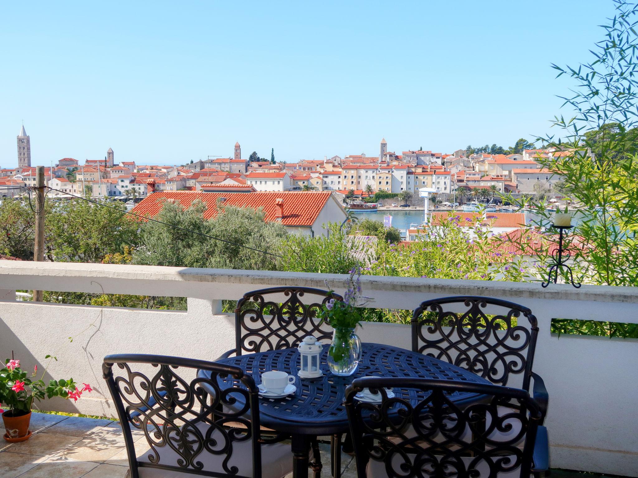 Foto 1 - Apartamento de 1 habitación en Rab con vistas al mar