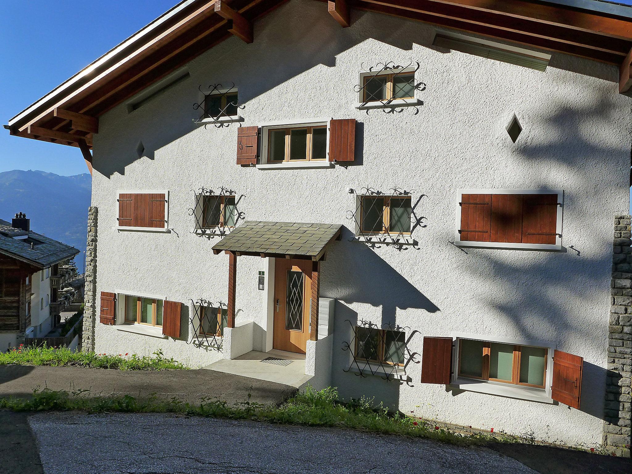 Foto 15 - Appartamento con 2 camere da letto a Crans-Montana con vista sulle montagne