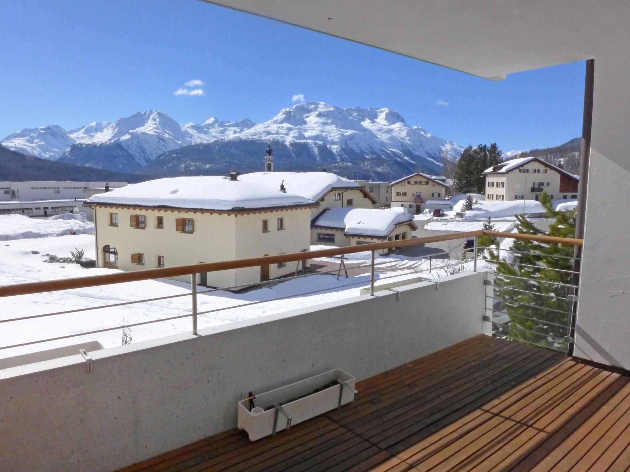 Photo 27 - Appartement de 2 chambres à Samedan avec jardin