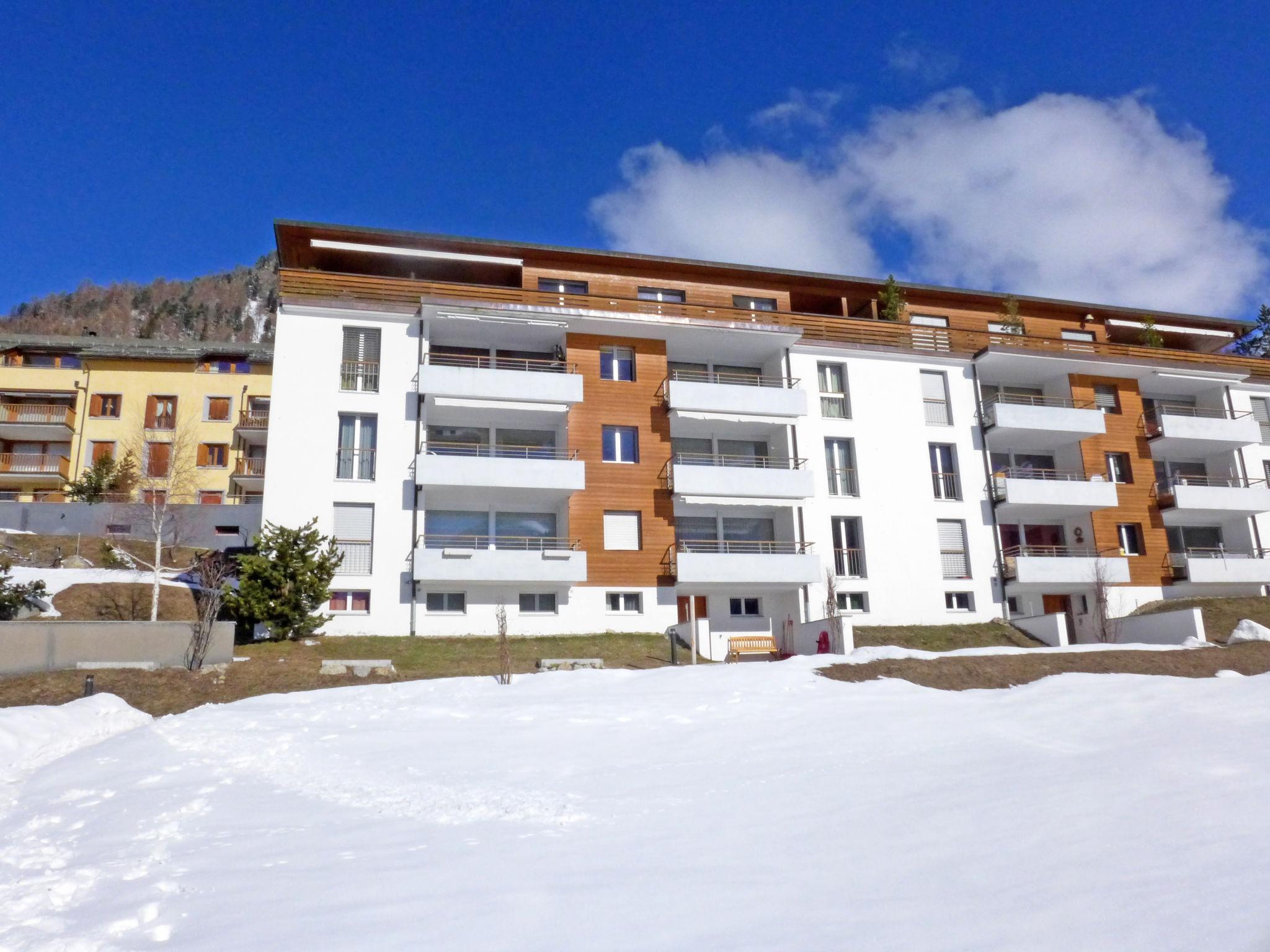 Foto 29 - Apartamento de 2 habitaciones en Samedan con jardín