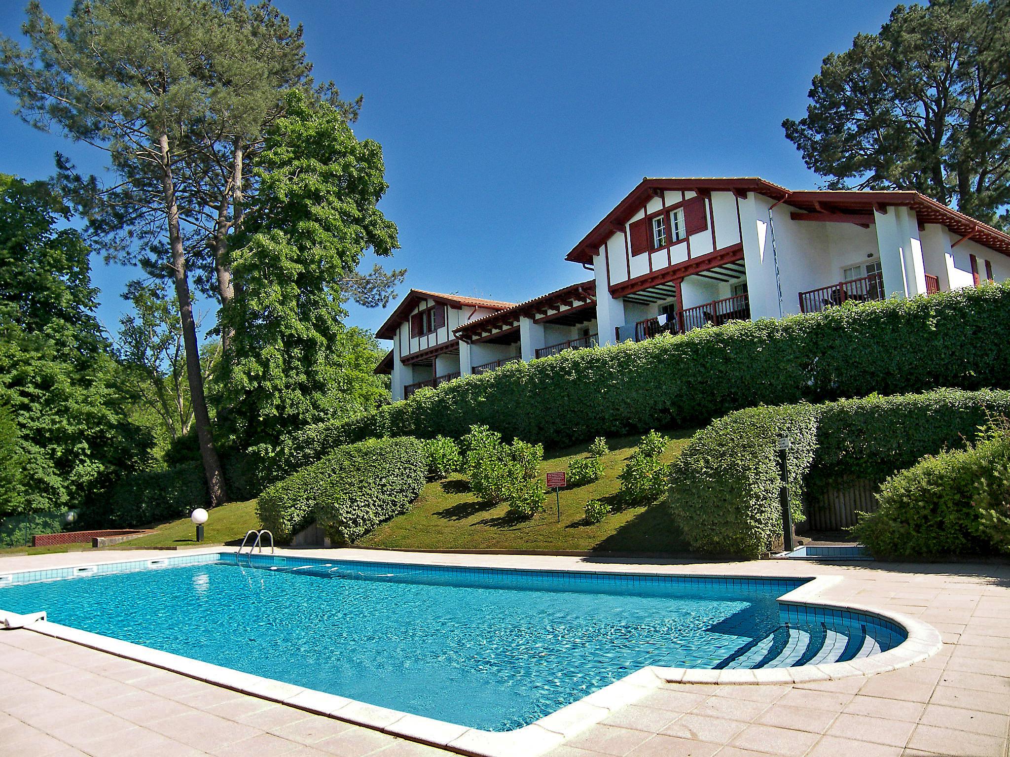 Foto 1 - Apartamento en Ciboure con piscina y vistas al mar