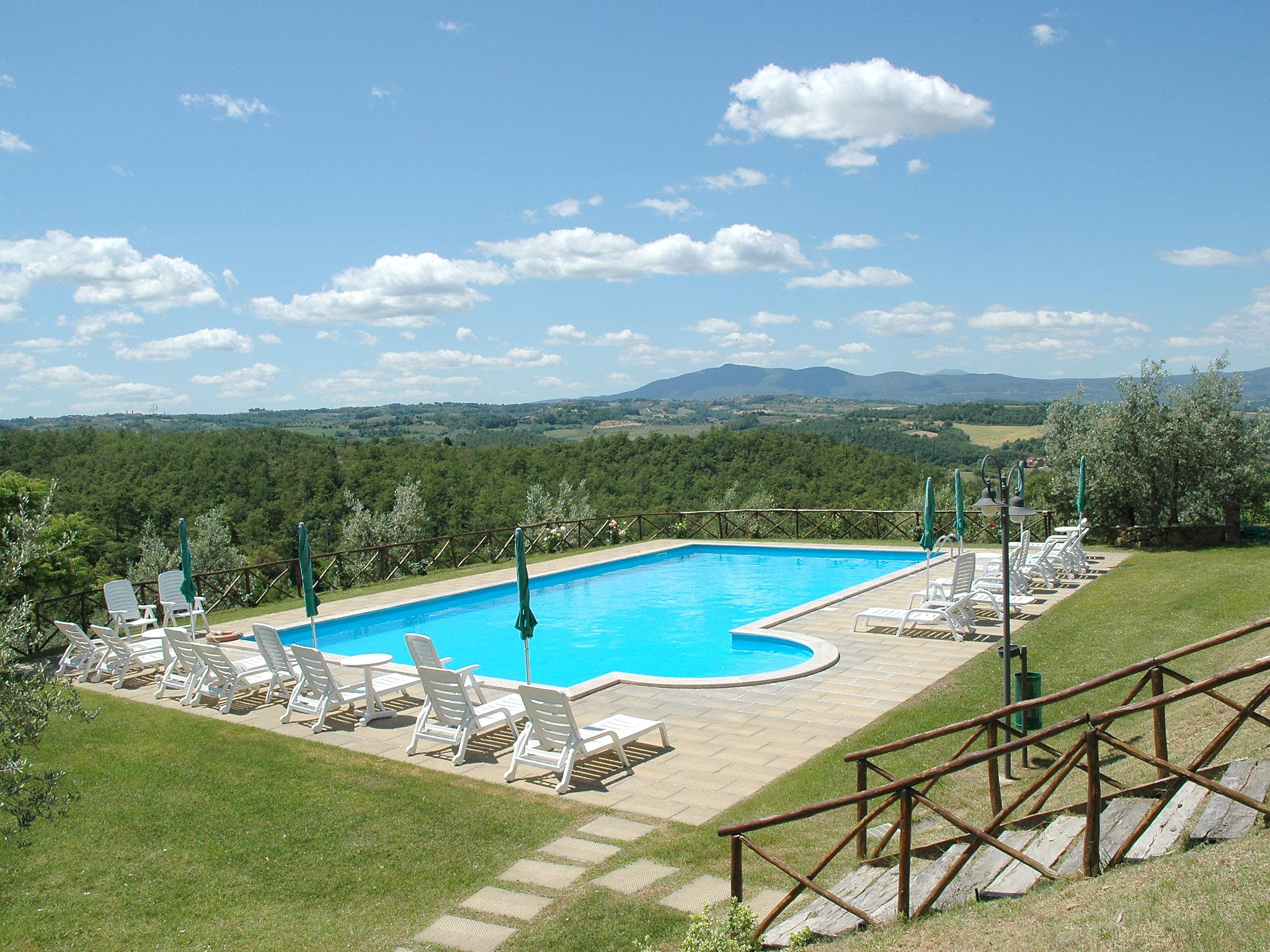 Photo 4 - Appartement de 2 chambres à Paciano avec piscine et jardin