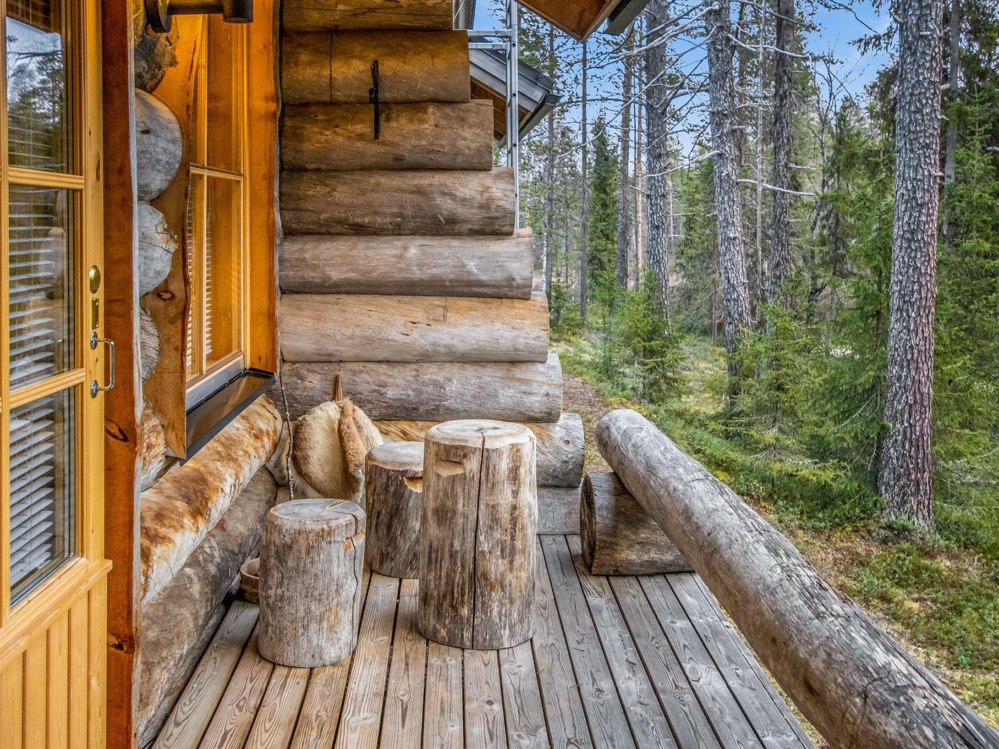 Foto 19 - Haus mit 1 Schlafzimmer in Kolari mit sauna und blick auf die berge