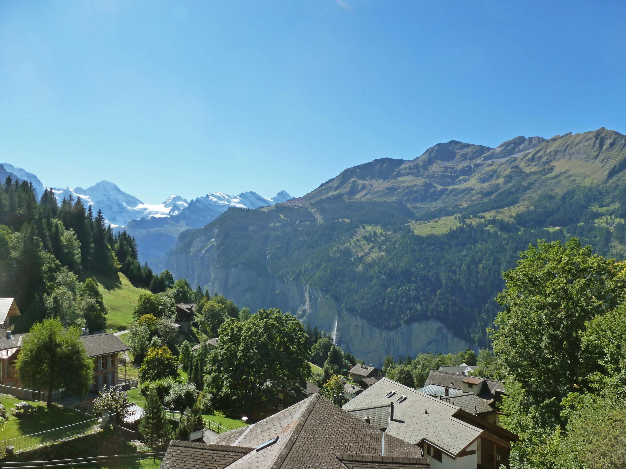 Foto 13 - Apartamento de 2 habitaciones en Lauterbrunnen con vistas a la montaña