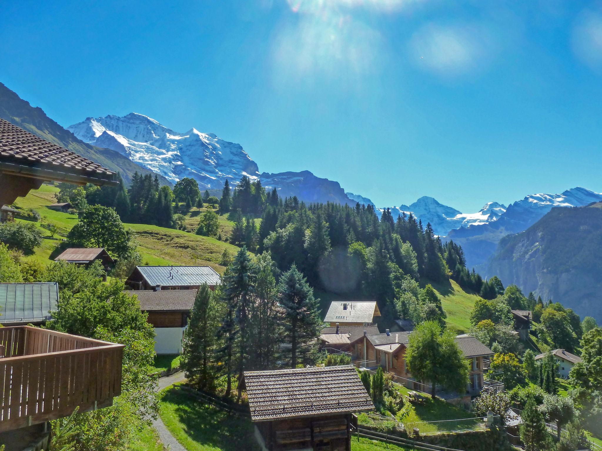 Foto 11 - Apartamento de 2 quartos em Lauterbrunnen com vista para a montanha