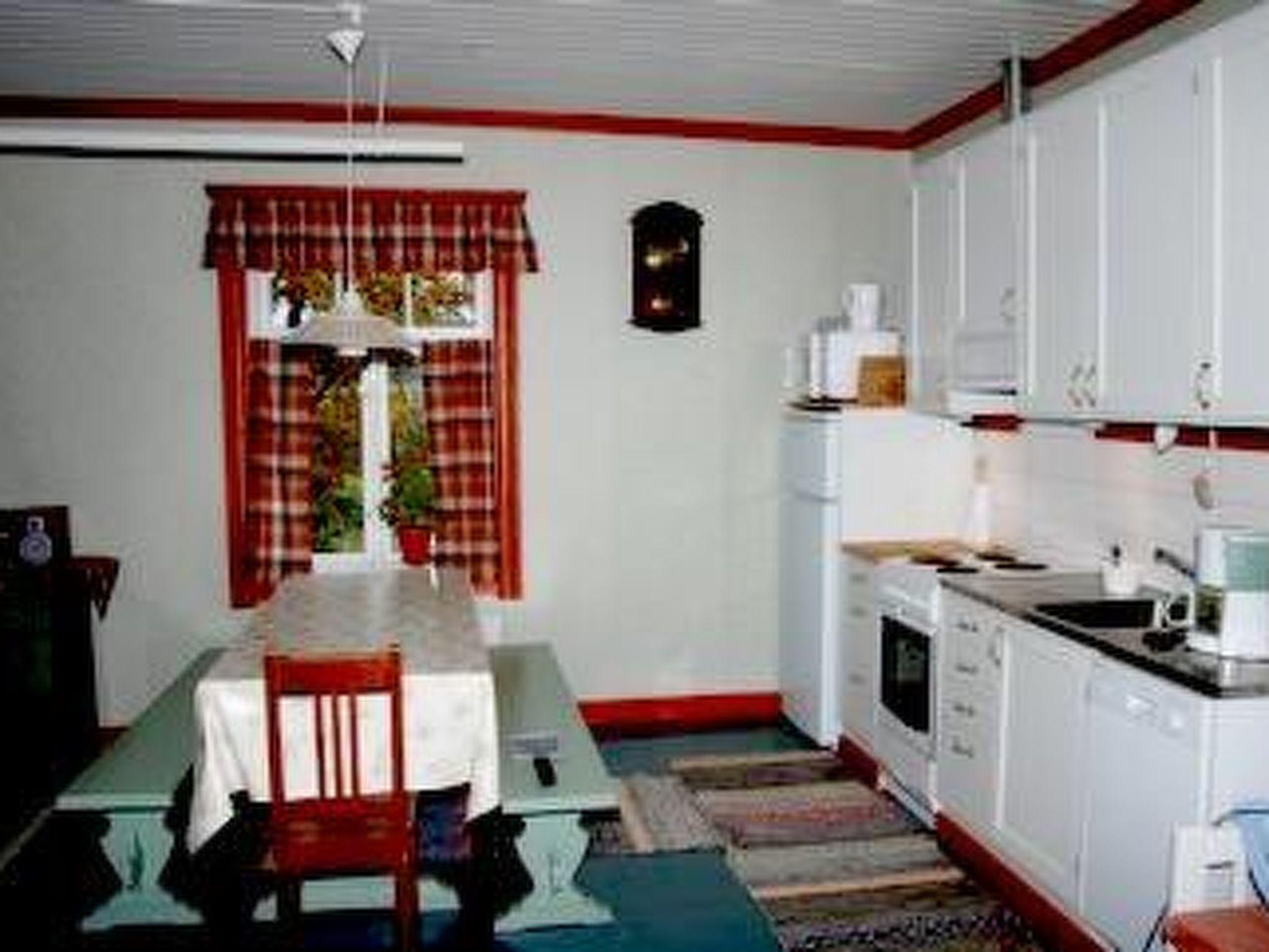 Photo 10 - 4 bedroom House in Salo with sauna