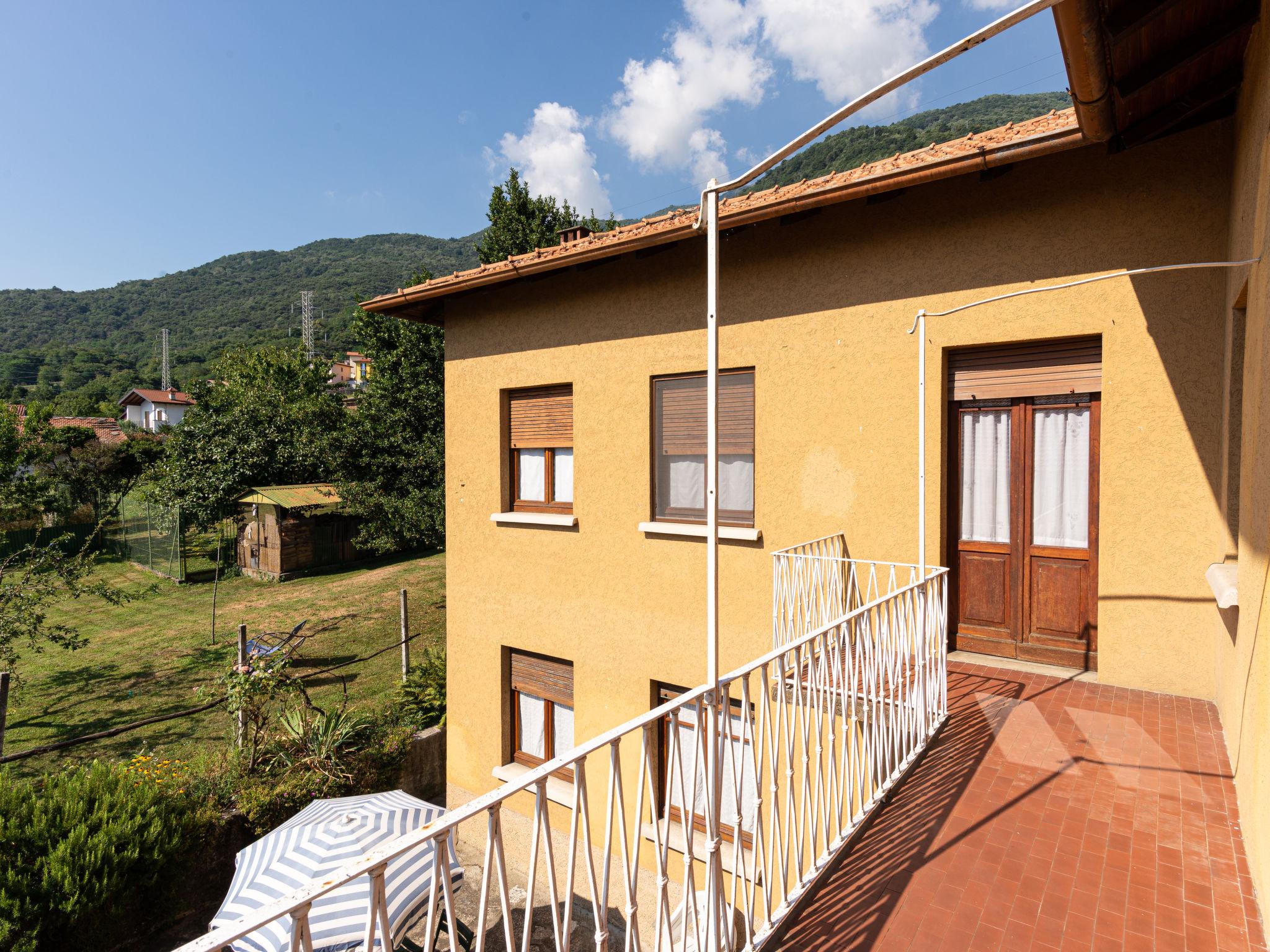 Foto 26 - Casa de 4 habitaciones en Cremia con jardín y vistas a la montaña