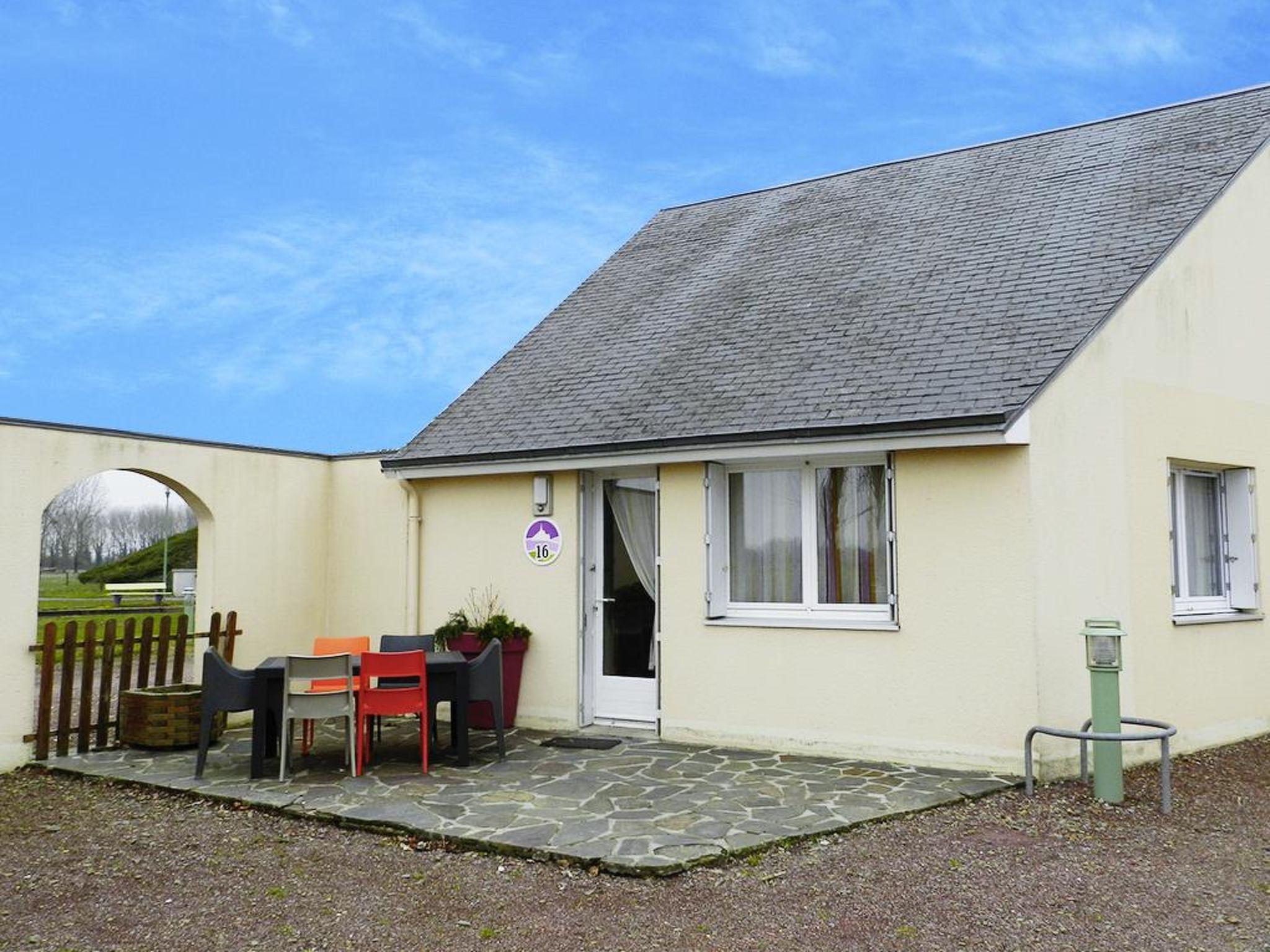 Photo 7 - Maison de 1 chambre à Pontorson avec piscine