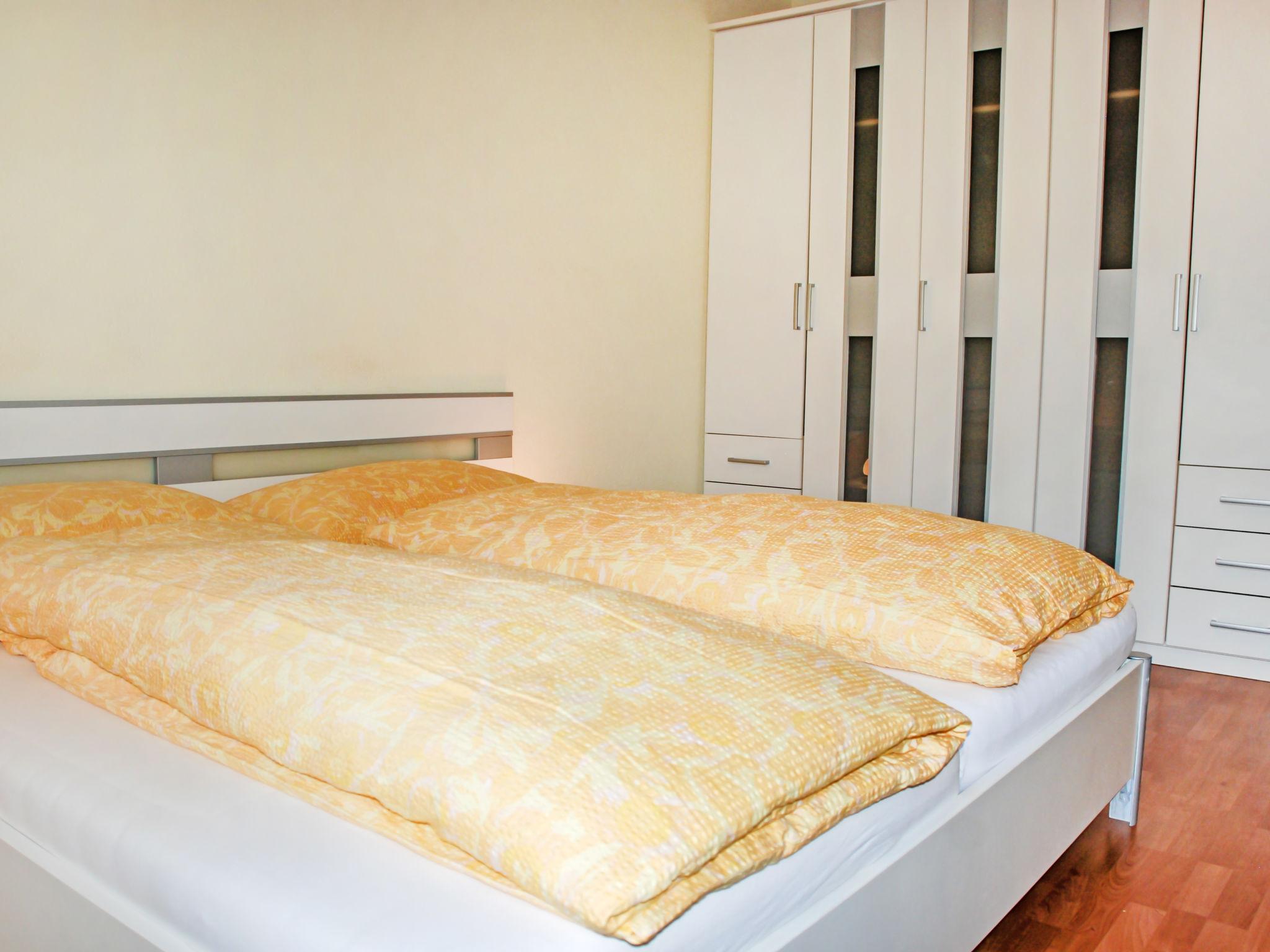 Foto 12 - Appartamento con 2 camere da letto a Ascona con piscina e vista sulle montagne