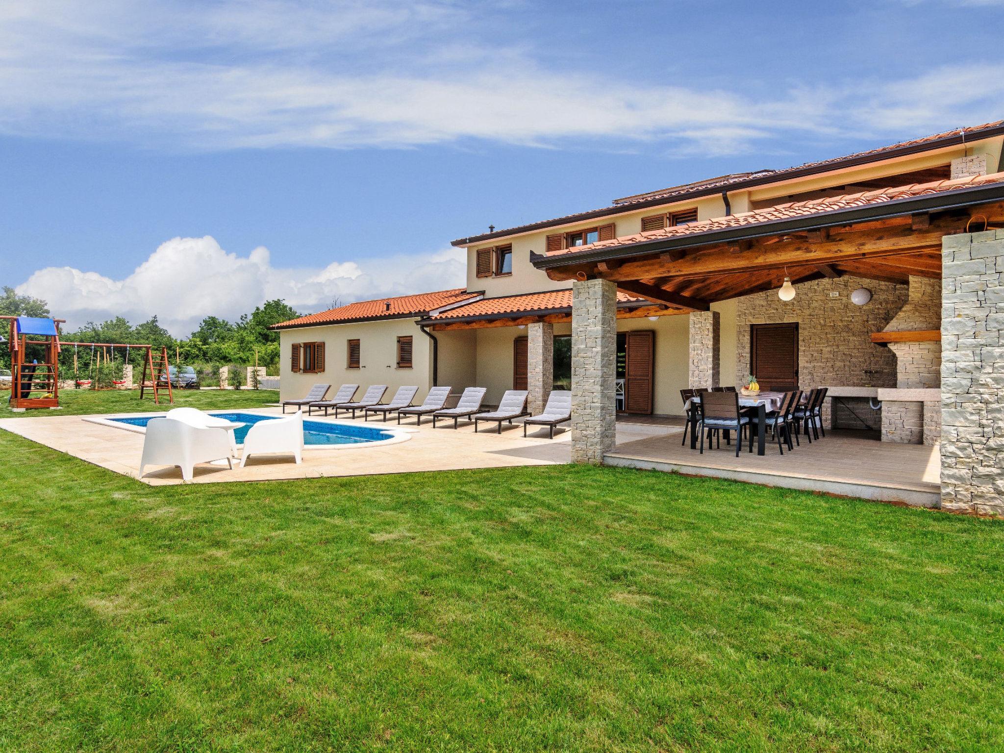 Photo 6 - Maison de 4 chambres à Sveta Nedelja avec piscine privée et jardin