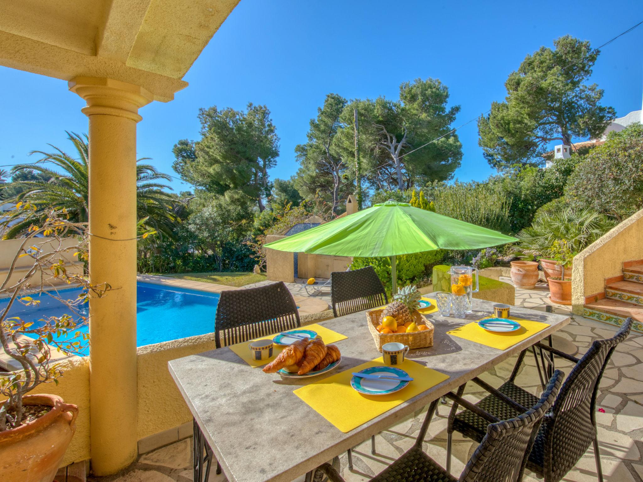 Foto 2 - Casa con 3 camere da letto a Jávea con piscina privata e giardino