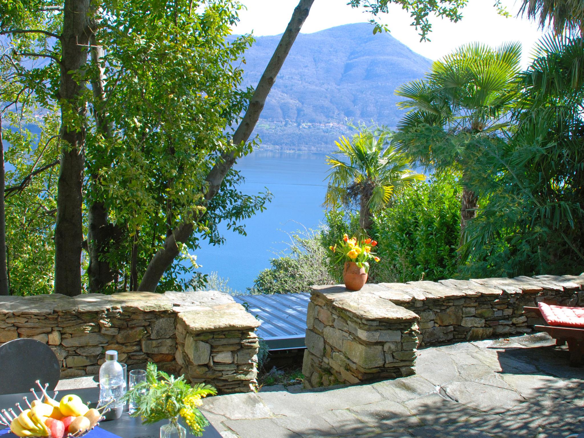 Foto 2 - Casa em Brissago com jardim e vista para a montanha