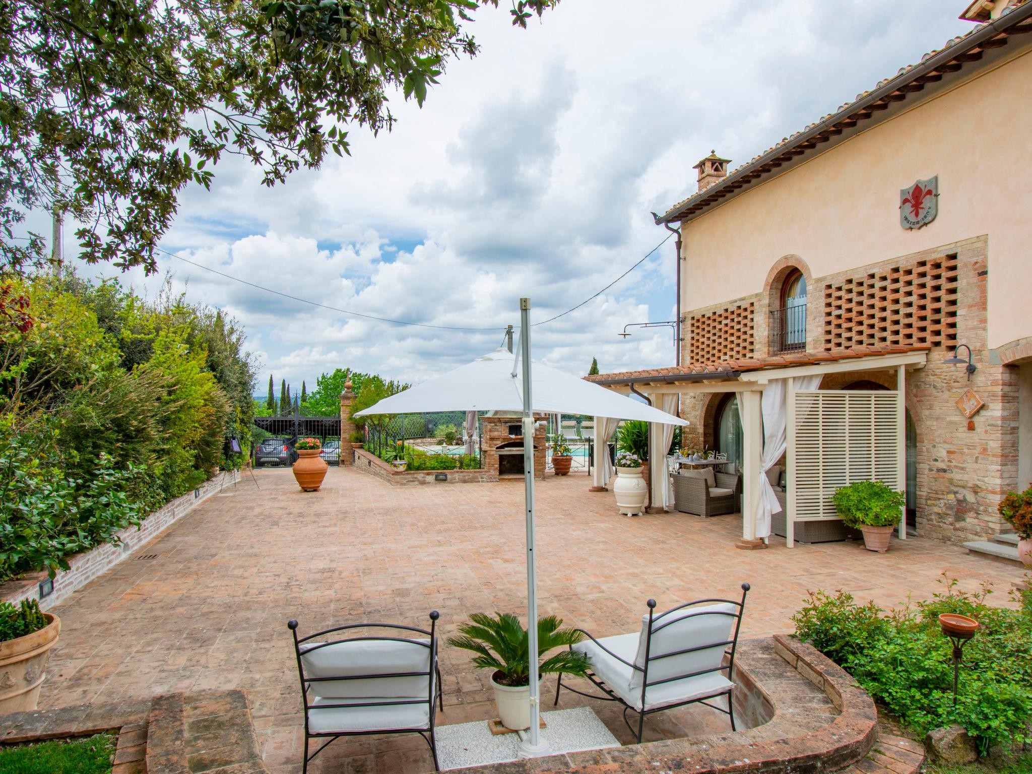 Photo 28 - 2 bedroom House in Castelfiorentino with swimming pool and garden