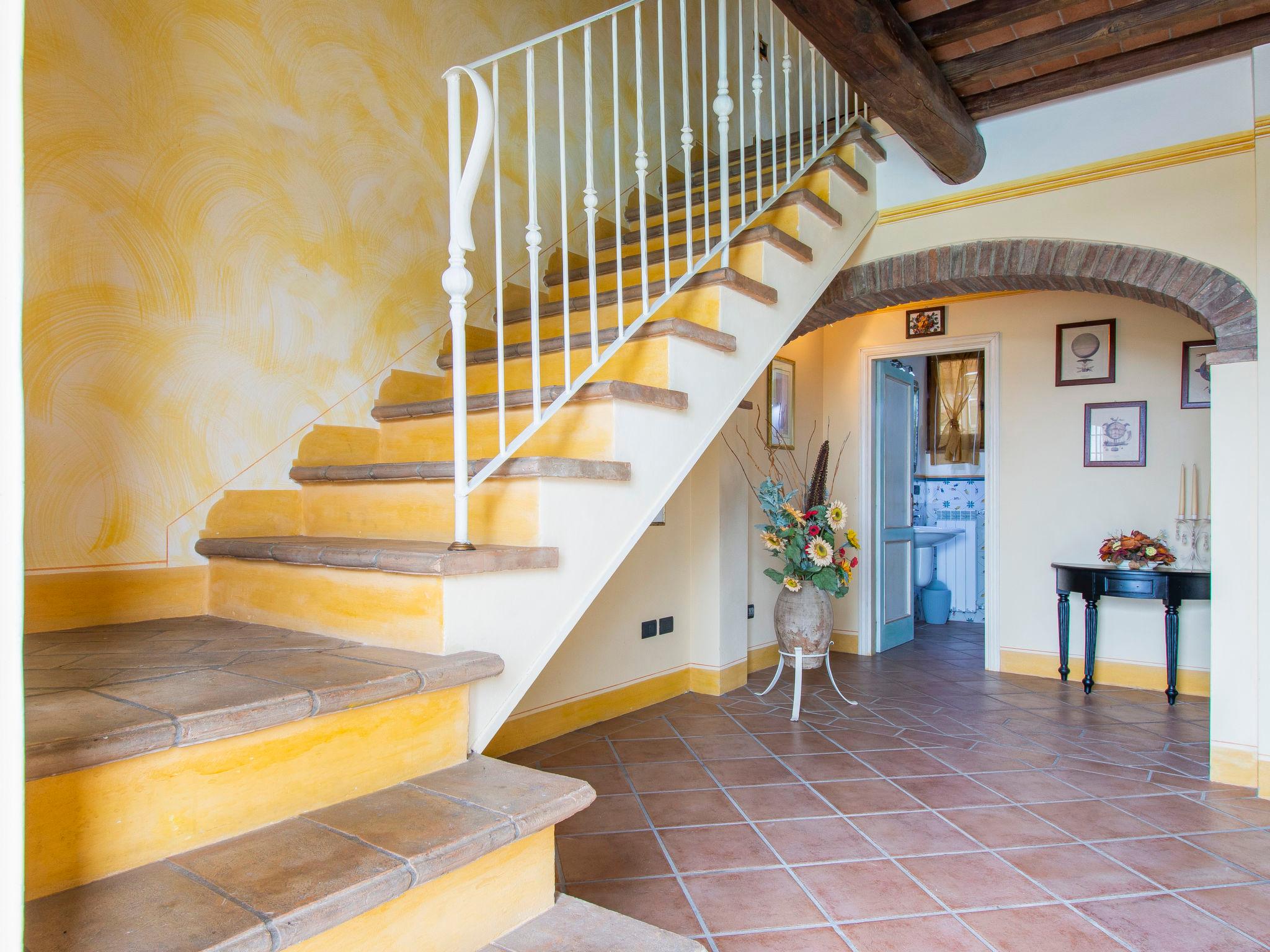 Photo 8 - 2 bedroom House in Castelfiorentino with swimming pool and garden