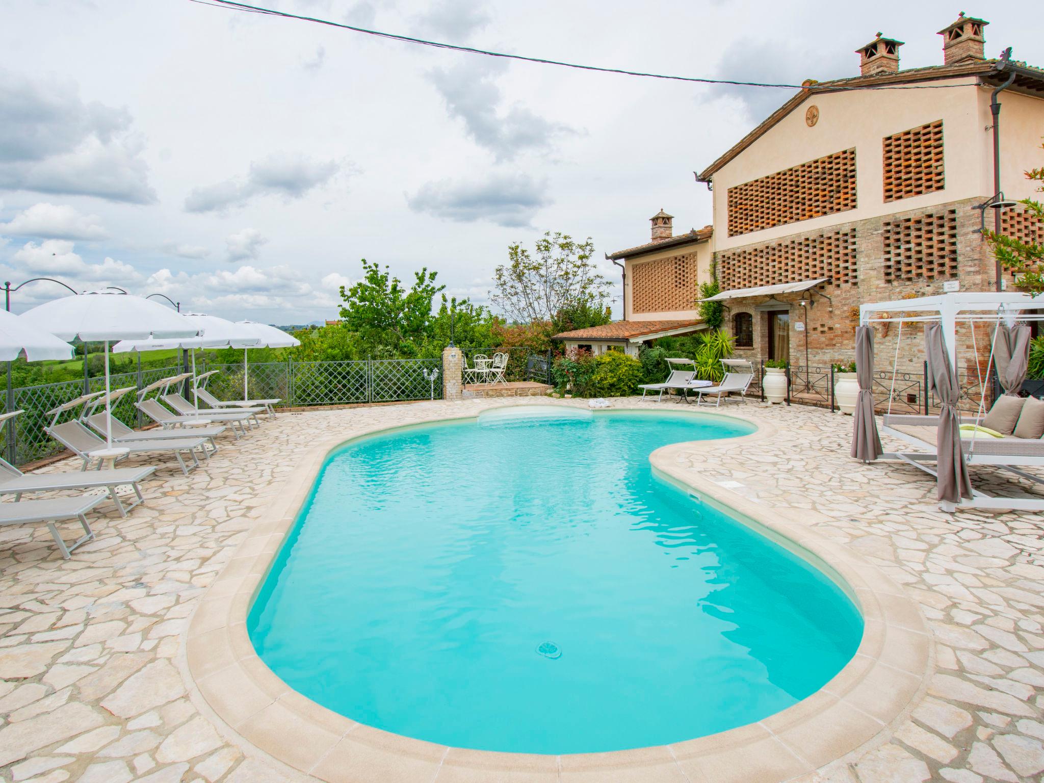 Foto 37 - Casa de 2 quartos em Castelfiorentino com piscina e jardim